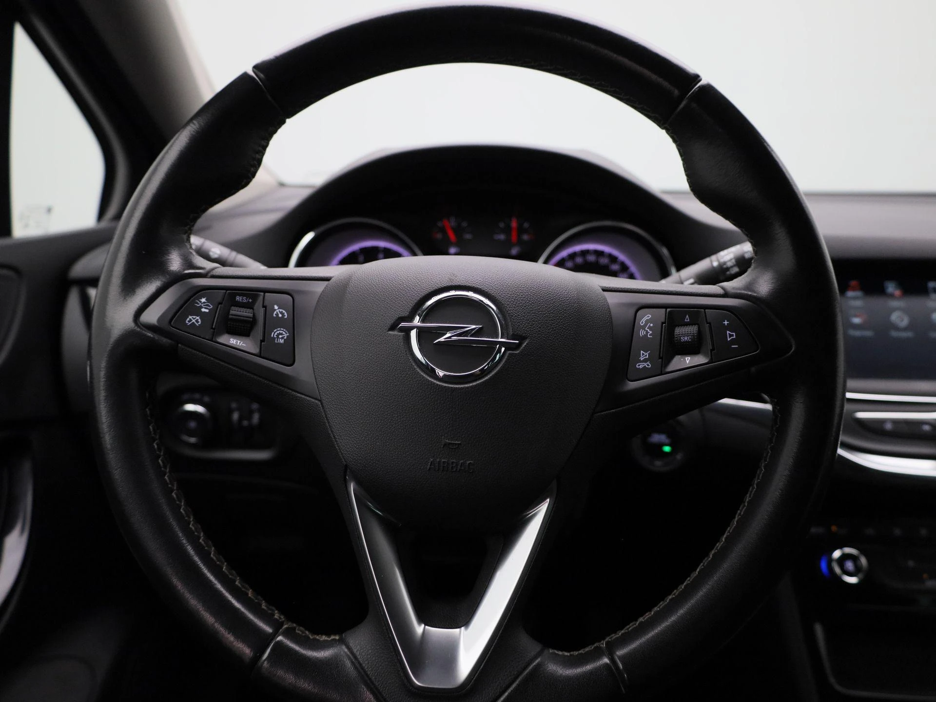 Opel-Astra-image-6
