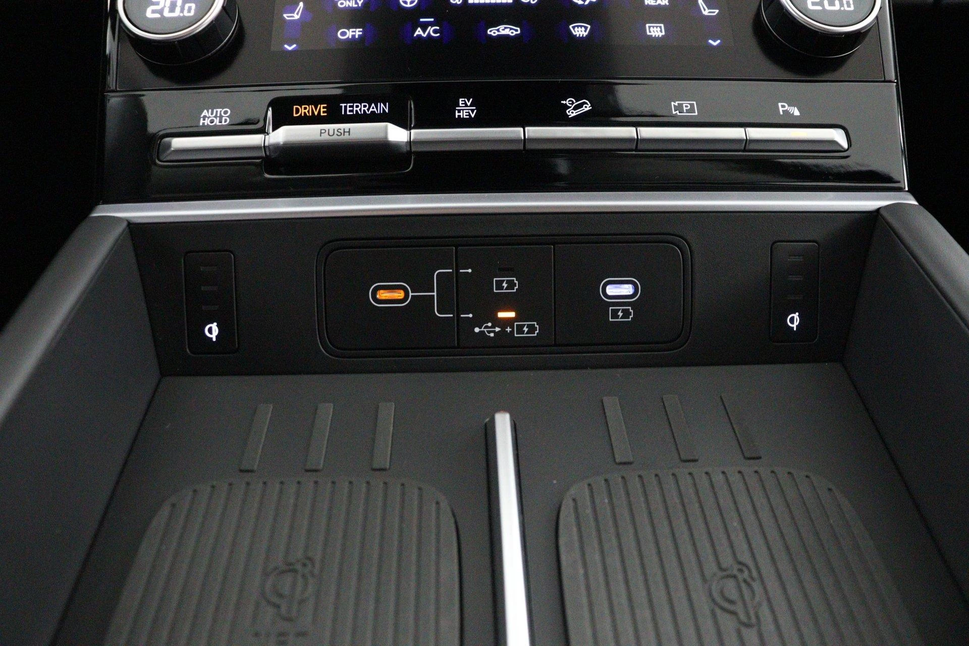 Hyundai-Santa Fe-image-68
