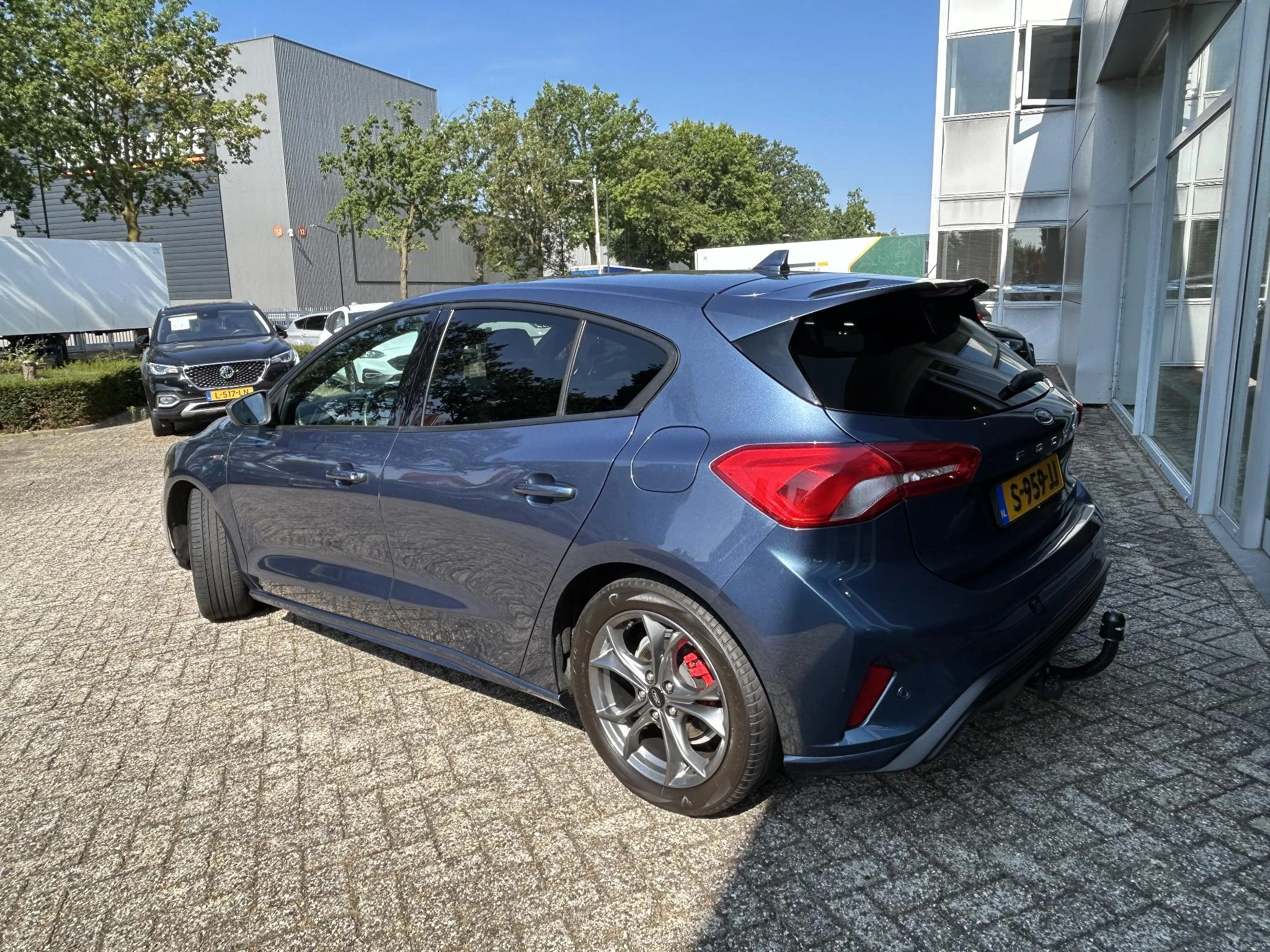 Ford-Focus-image-2