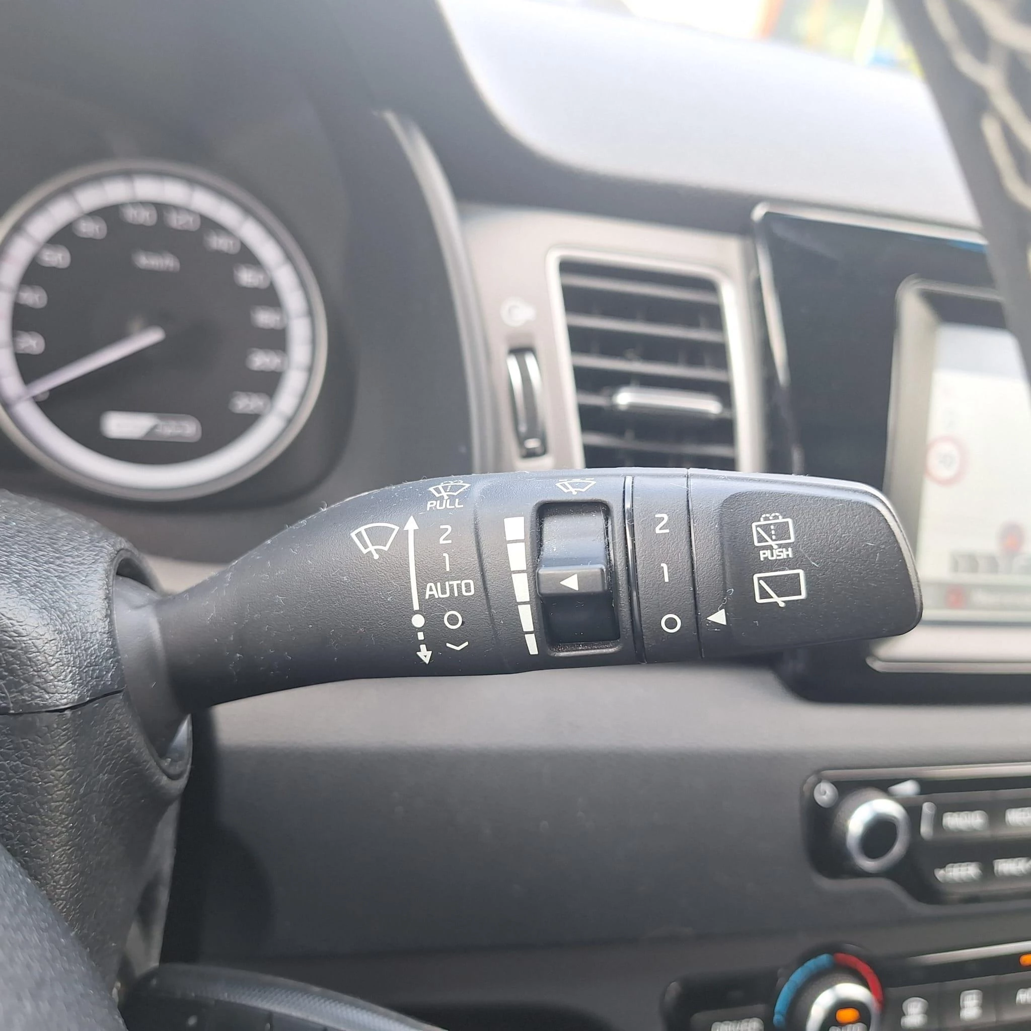 Kia-Niro-image-30