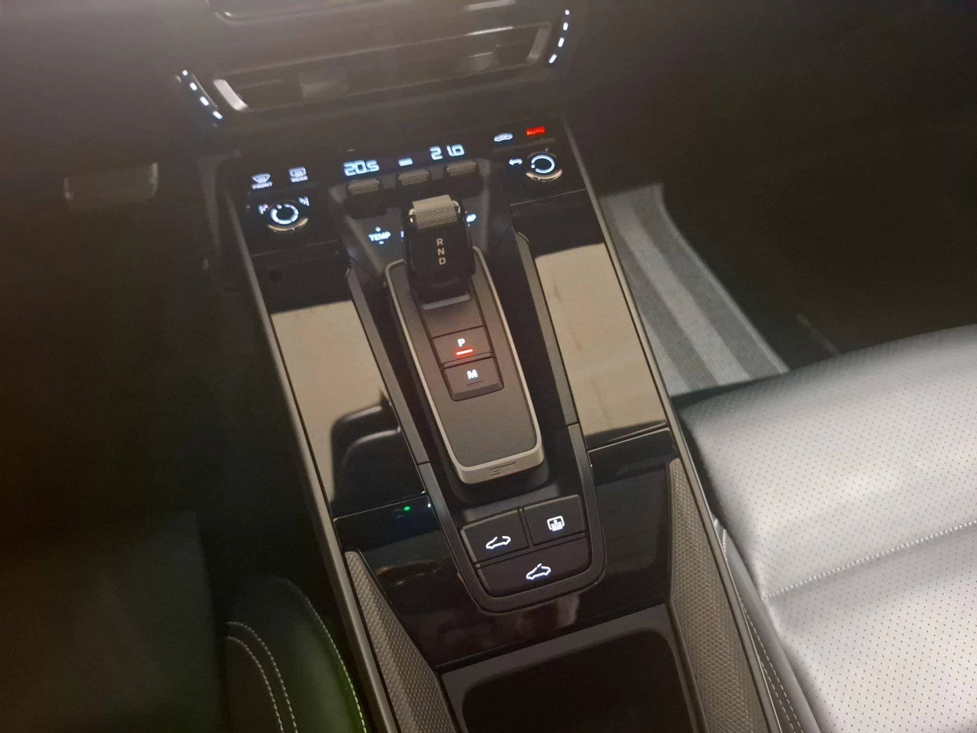 Porsche-911-image-9