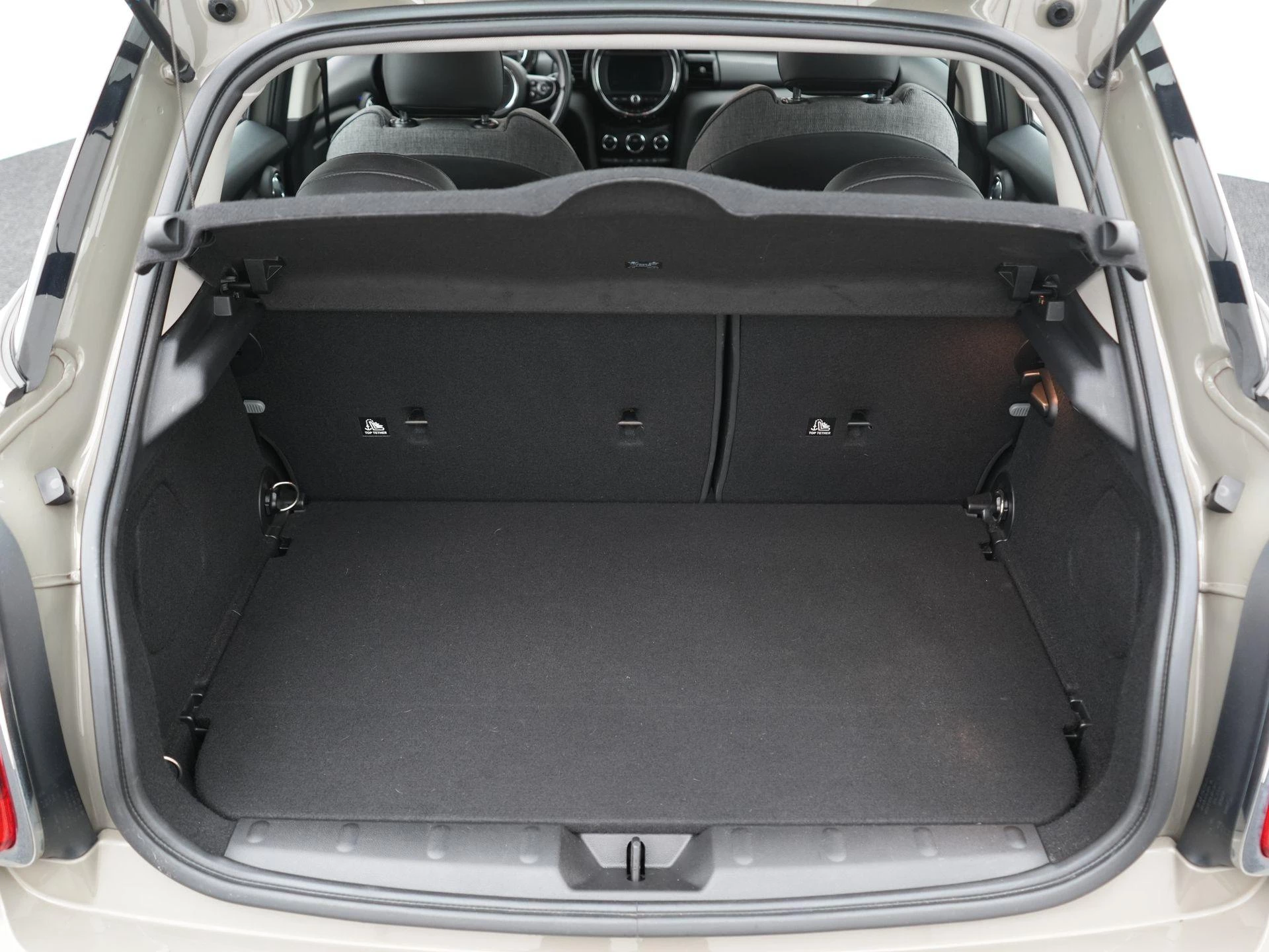 MINI-Cooper-image-26