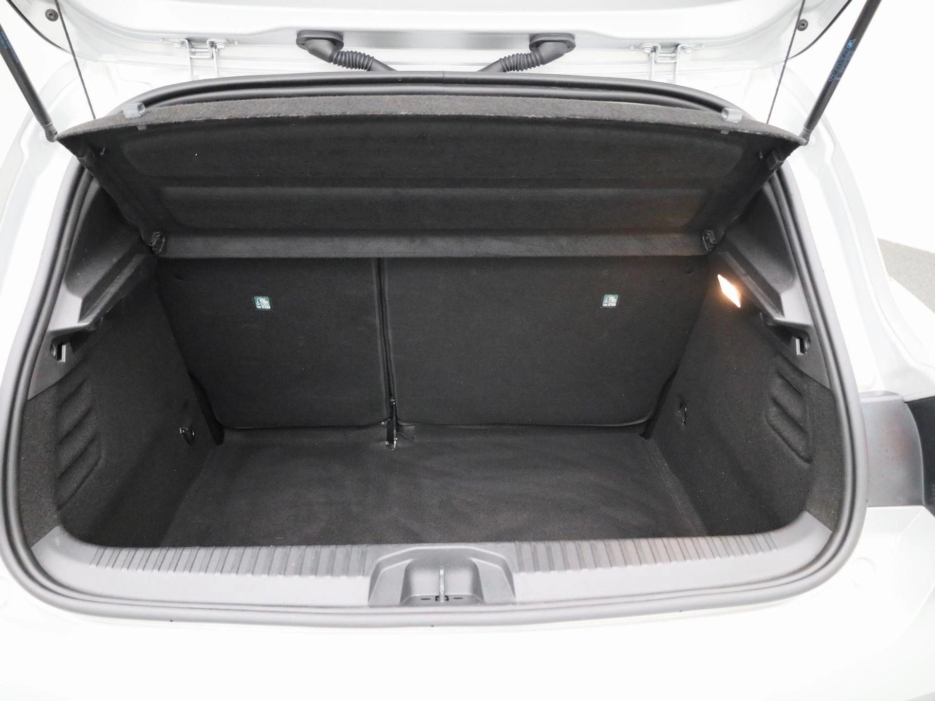 Renault-Clio-image-11