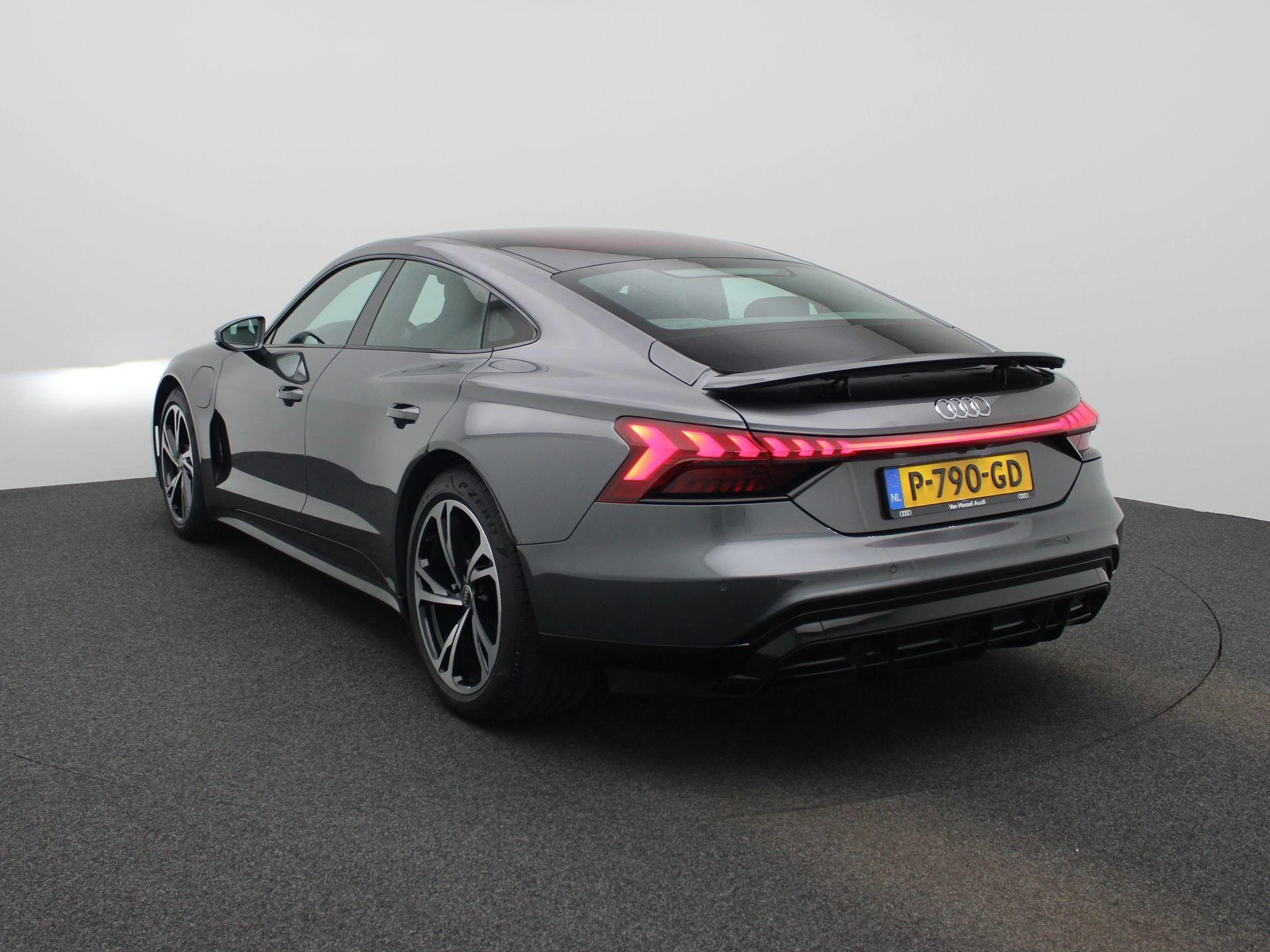 Audi e-tron GT 93 kWh 476 PK