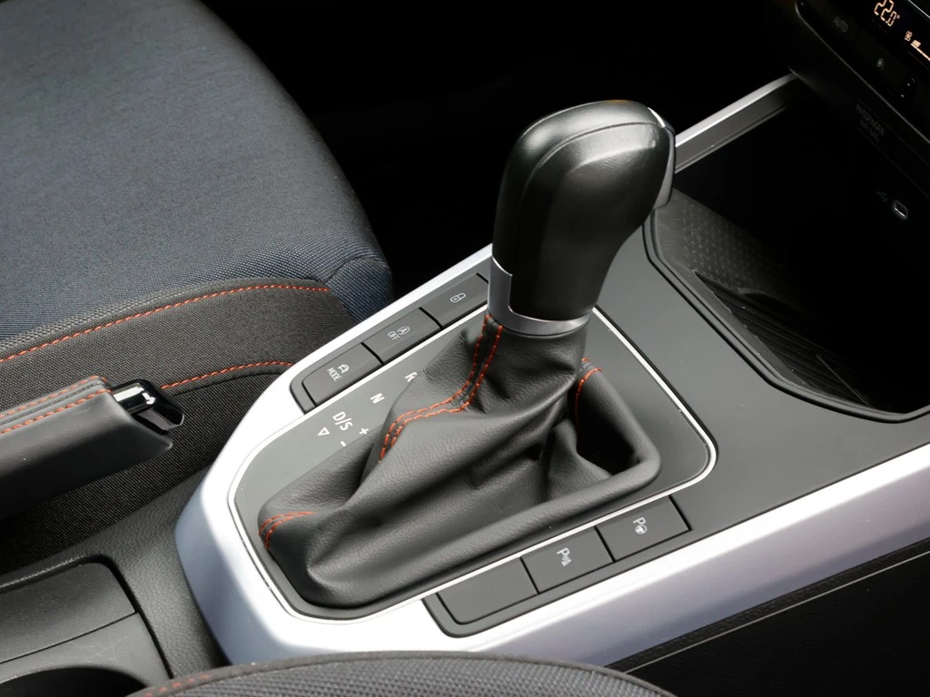 SEAT-Arona-image-8