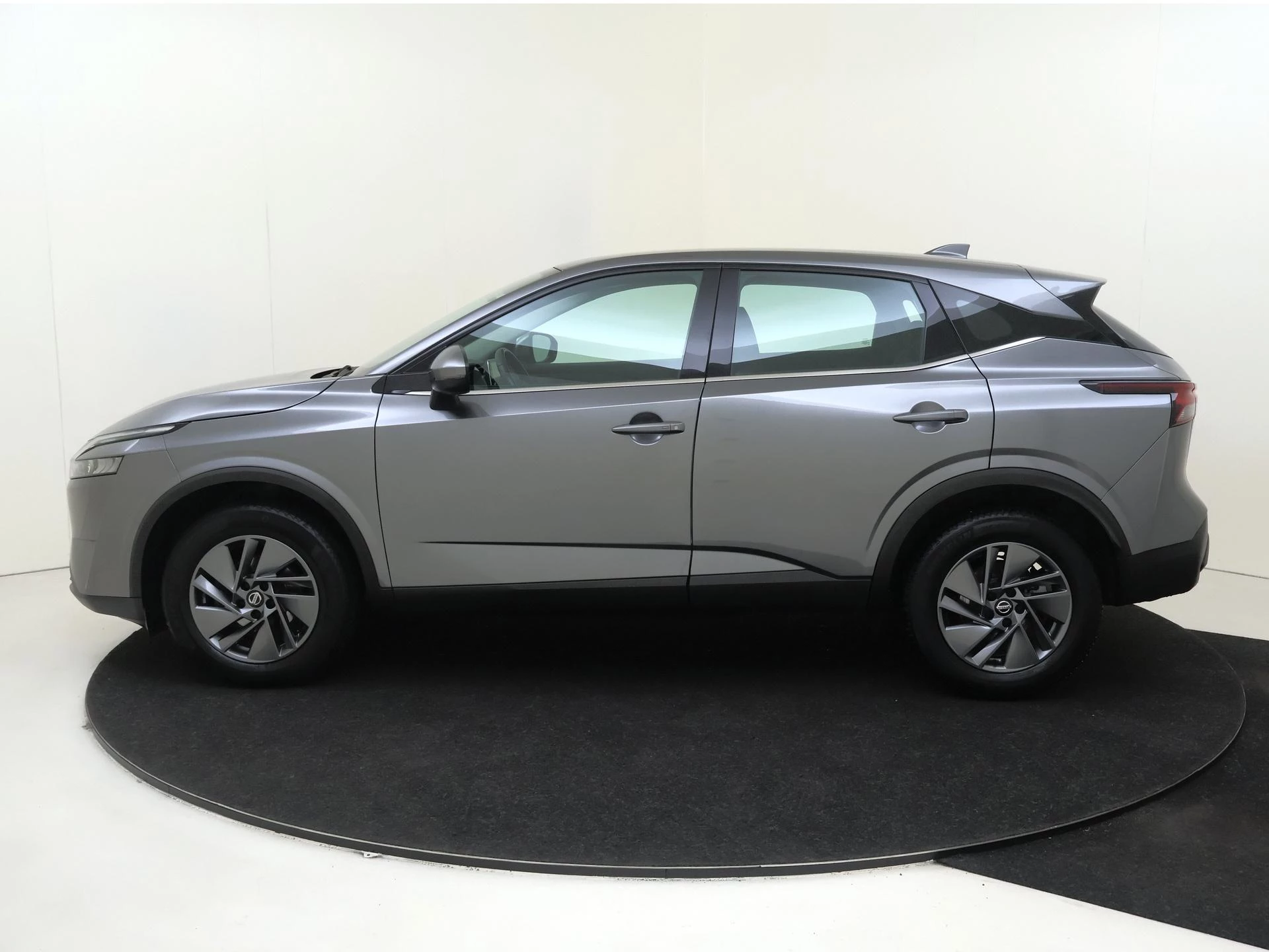 Nissan-QASHQAI-image-6