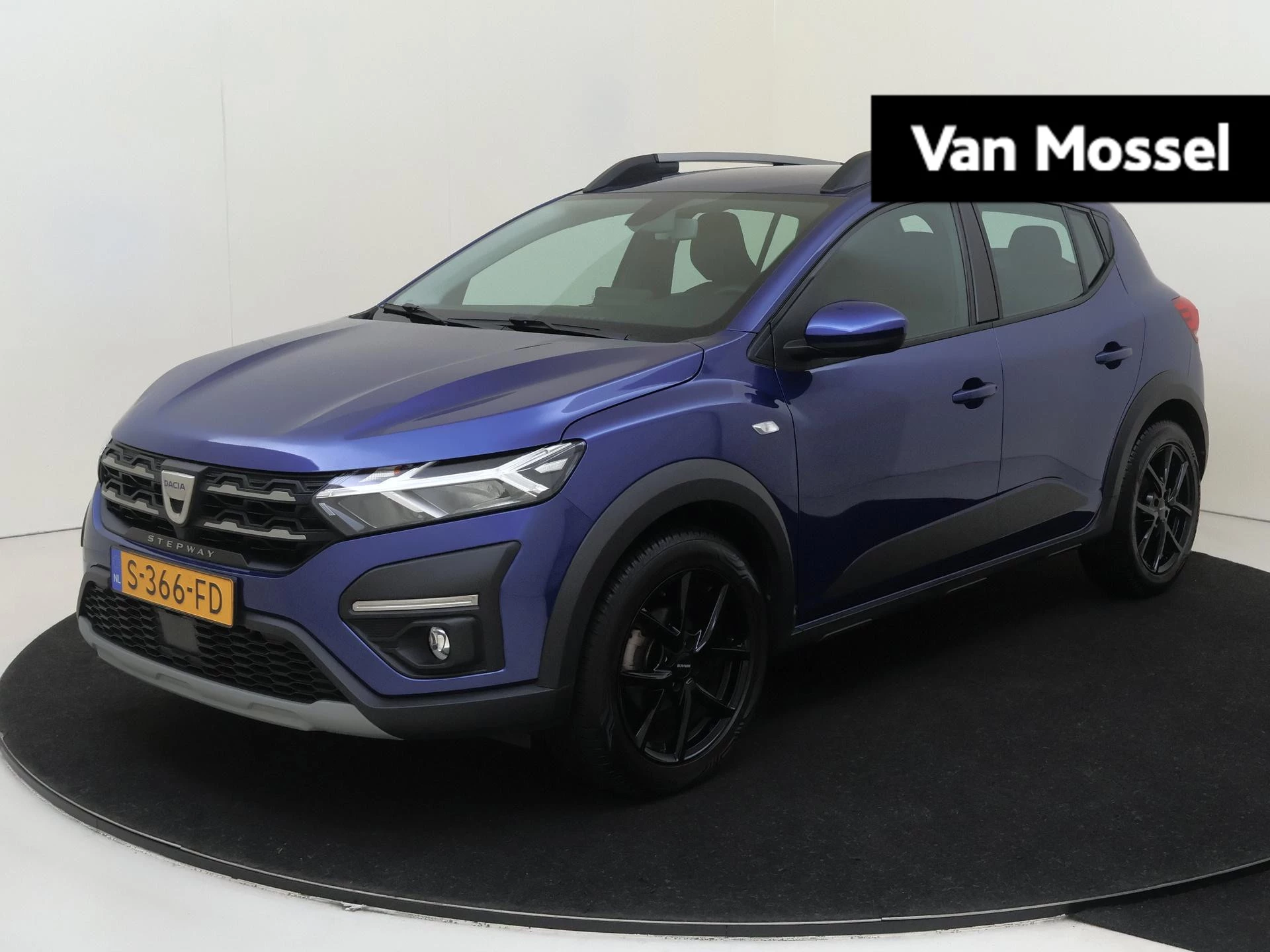 Dacia-Sandero Stepway-image-0