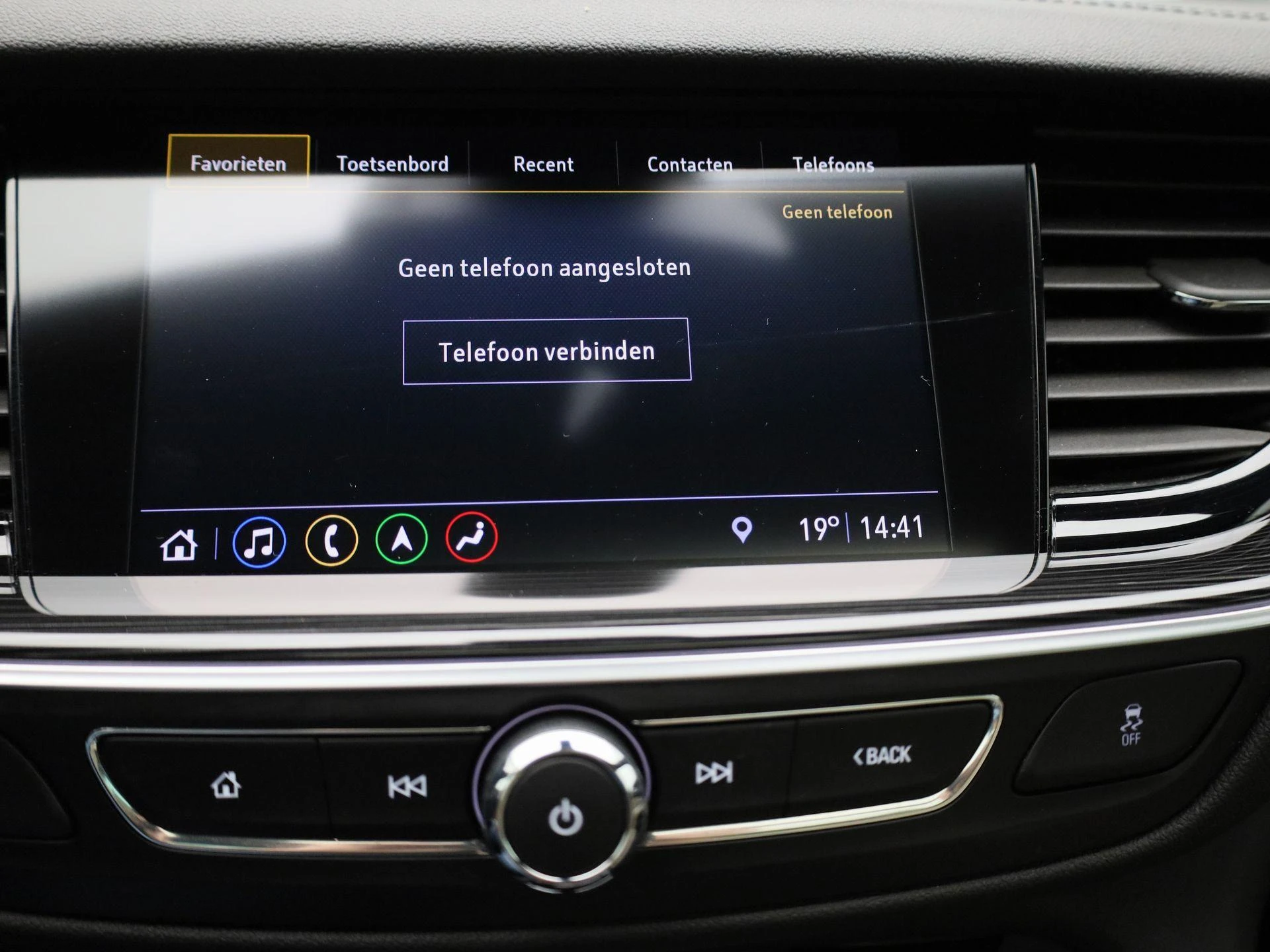 Opel-Insignia-image-21
