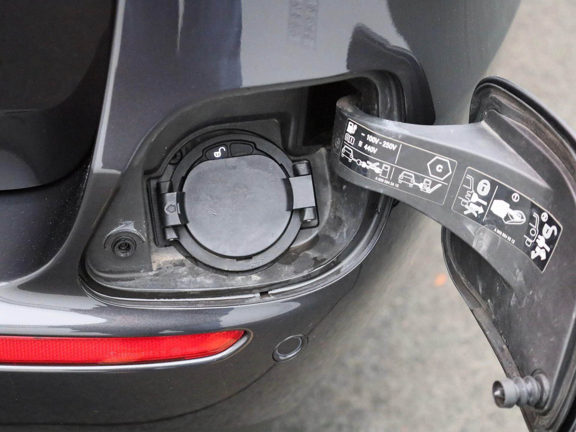 Mercedes-Benz-Classe E-image-37