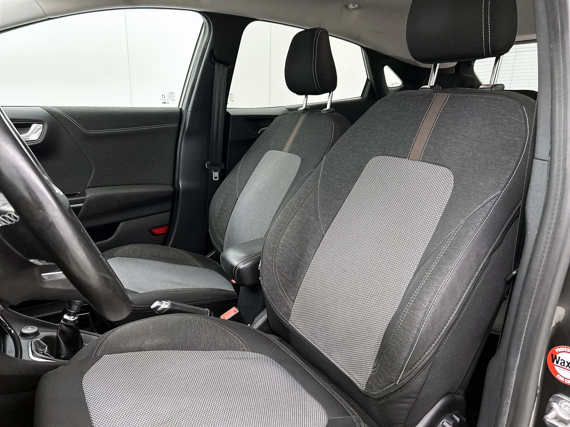Ford Puma 1.0 EcoBoost Hybrid Titanium