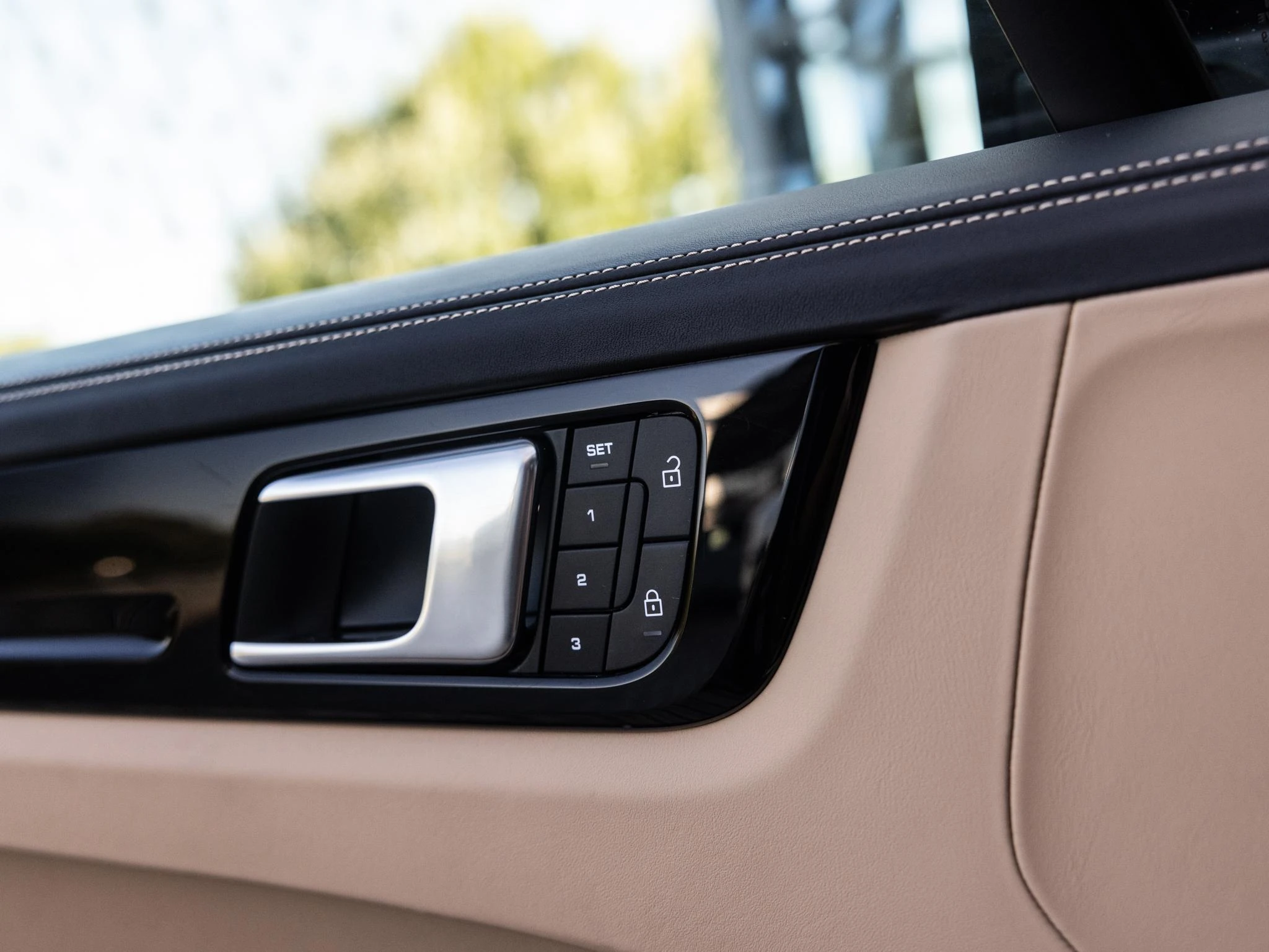Porsche-Cayenne-image-45