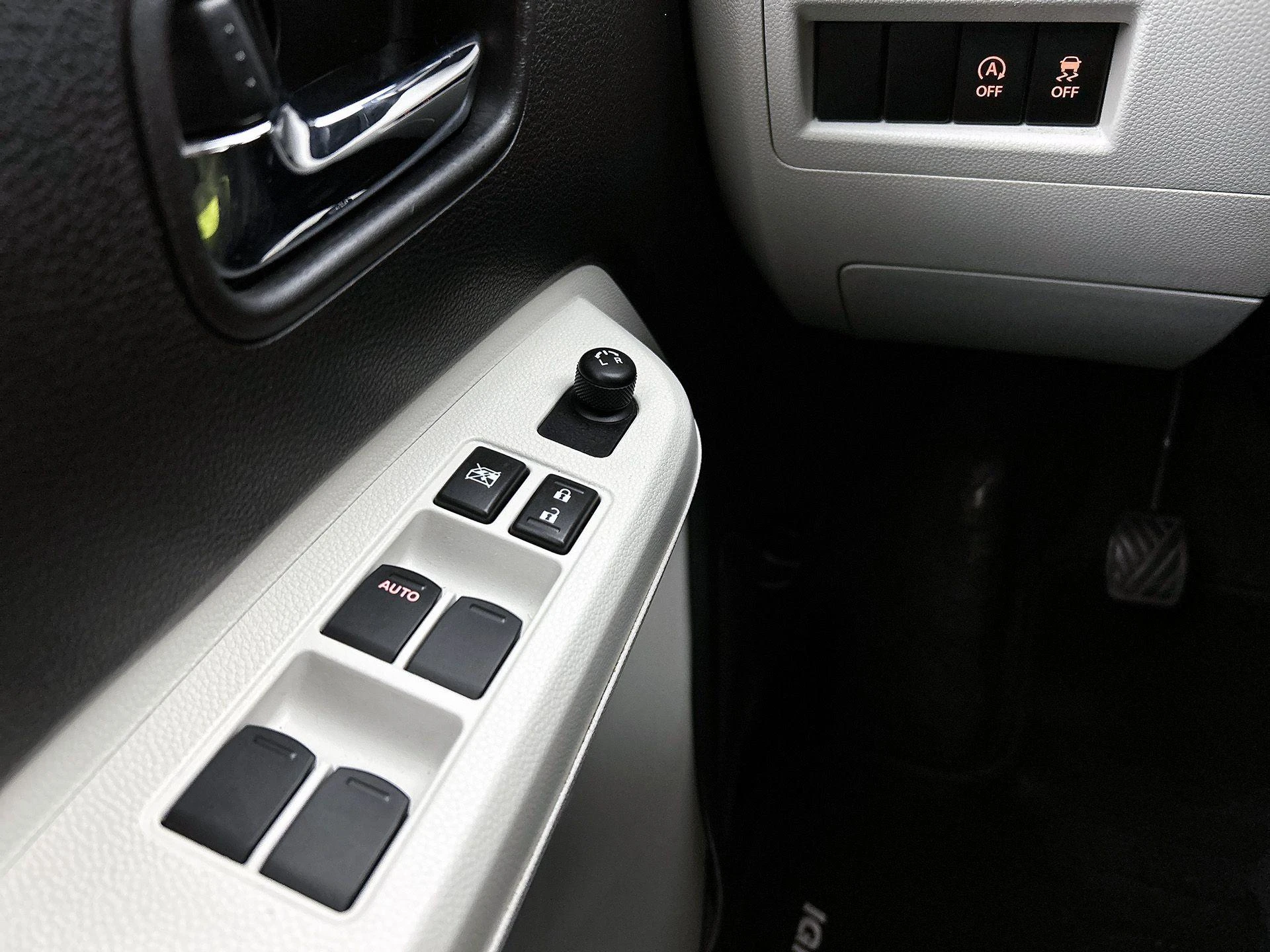 Suzuki-Ignis-image-30