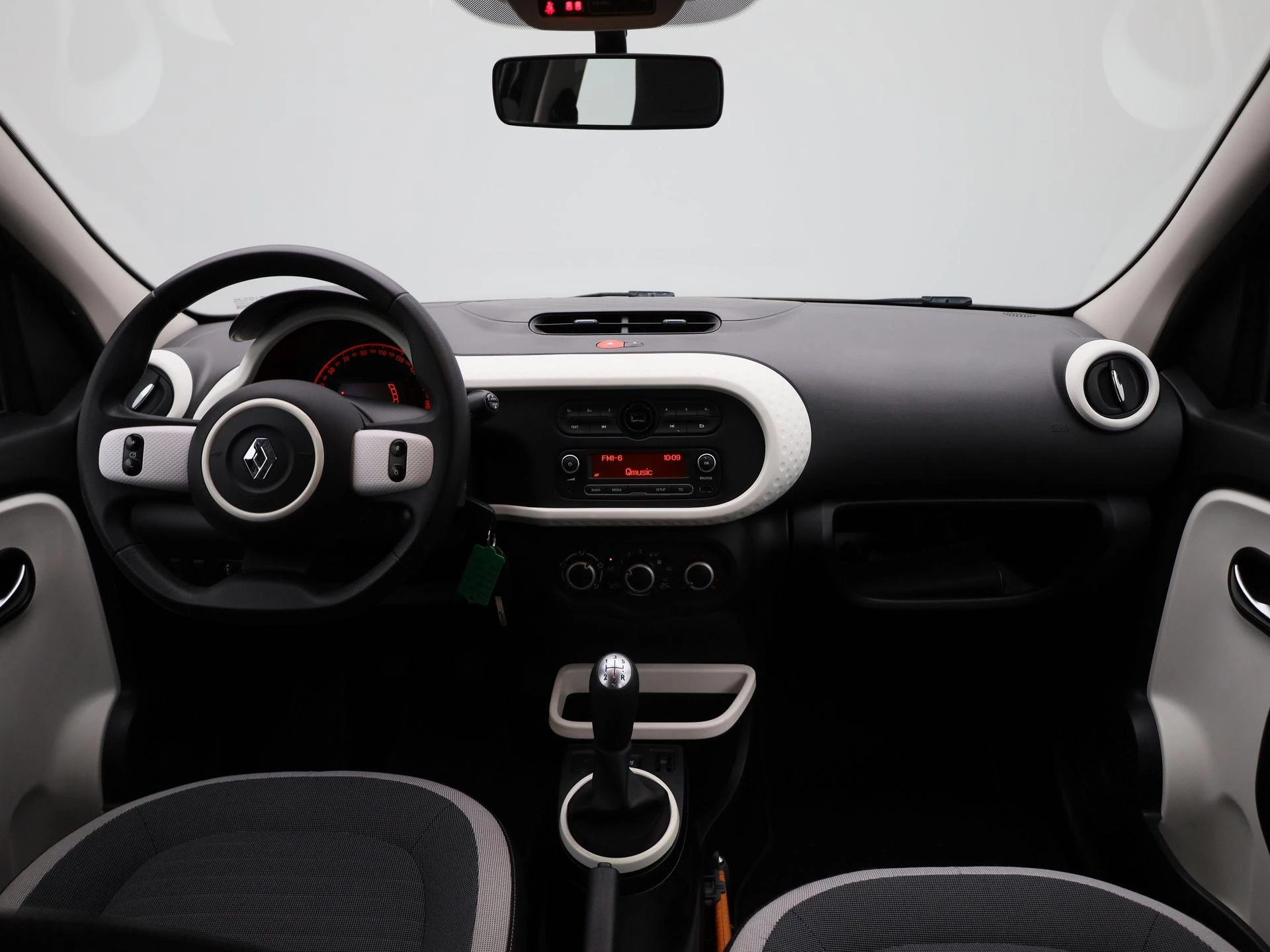 Renault-Twingo-image-29
