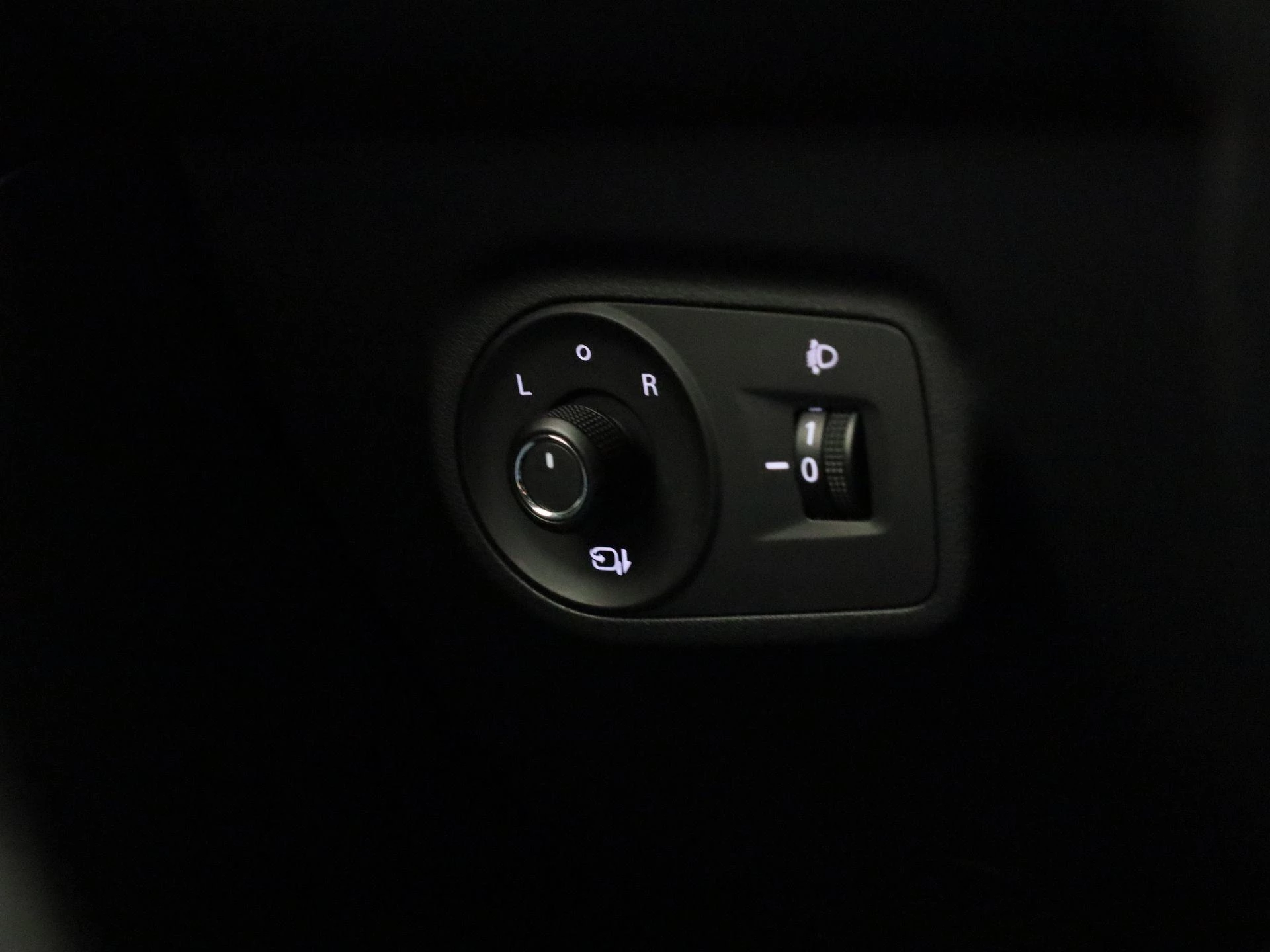 MG-ZS-image-19