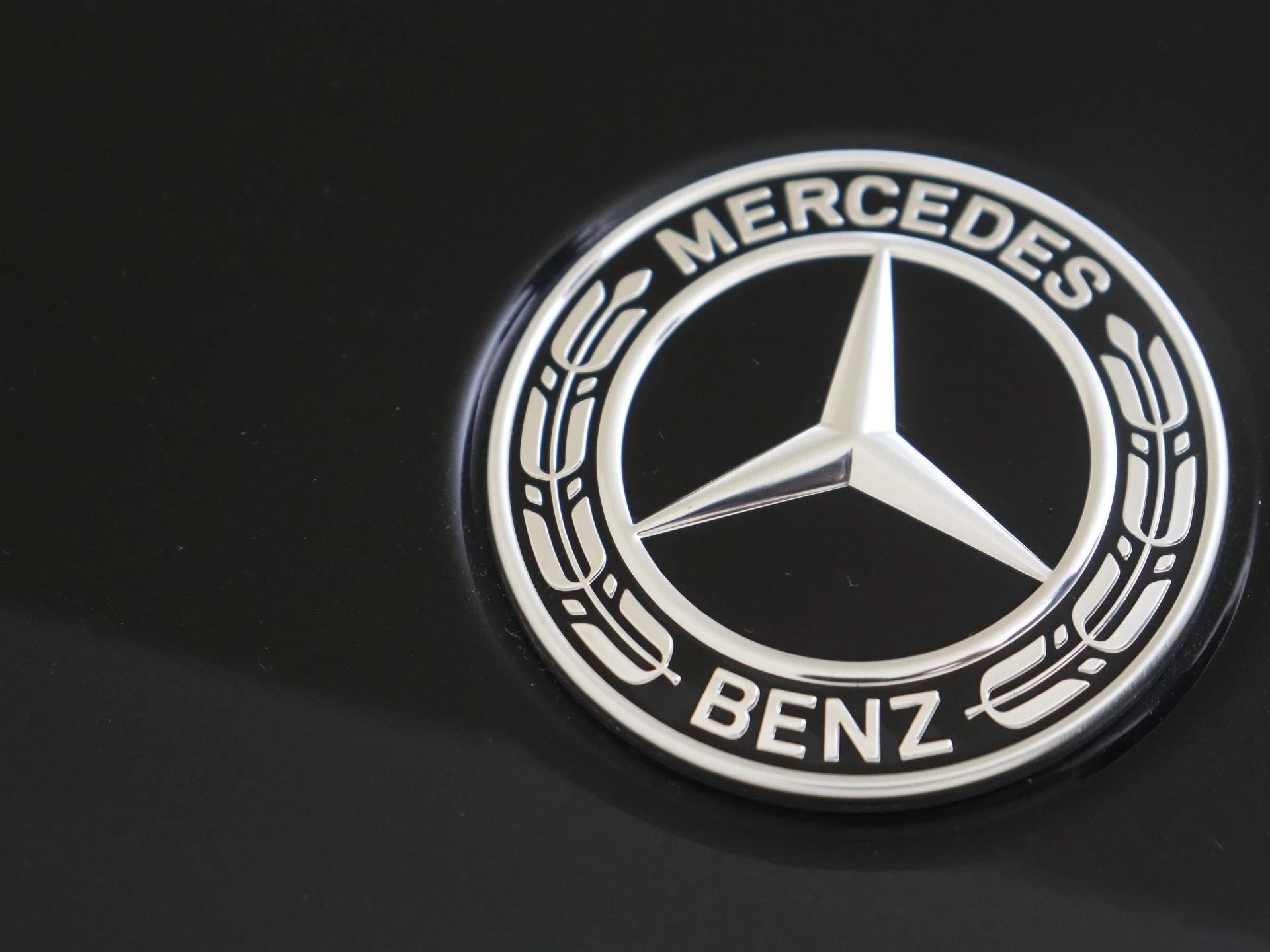 Mercedes-Benz-GLC-image-29