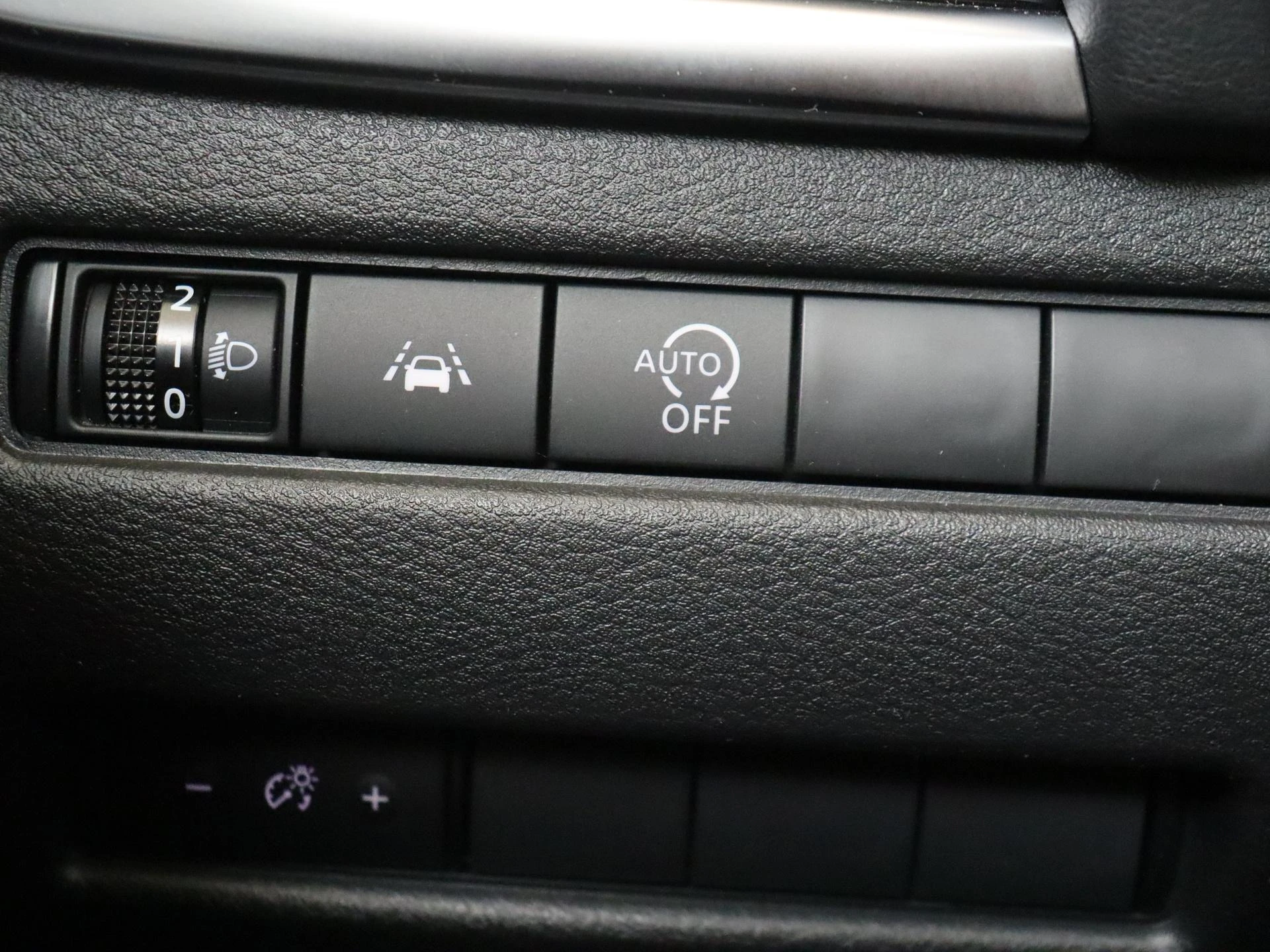 Nissan-QASHQAI-image-24