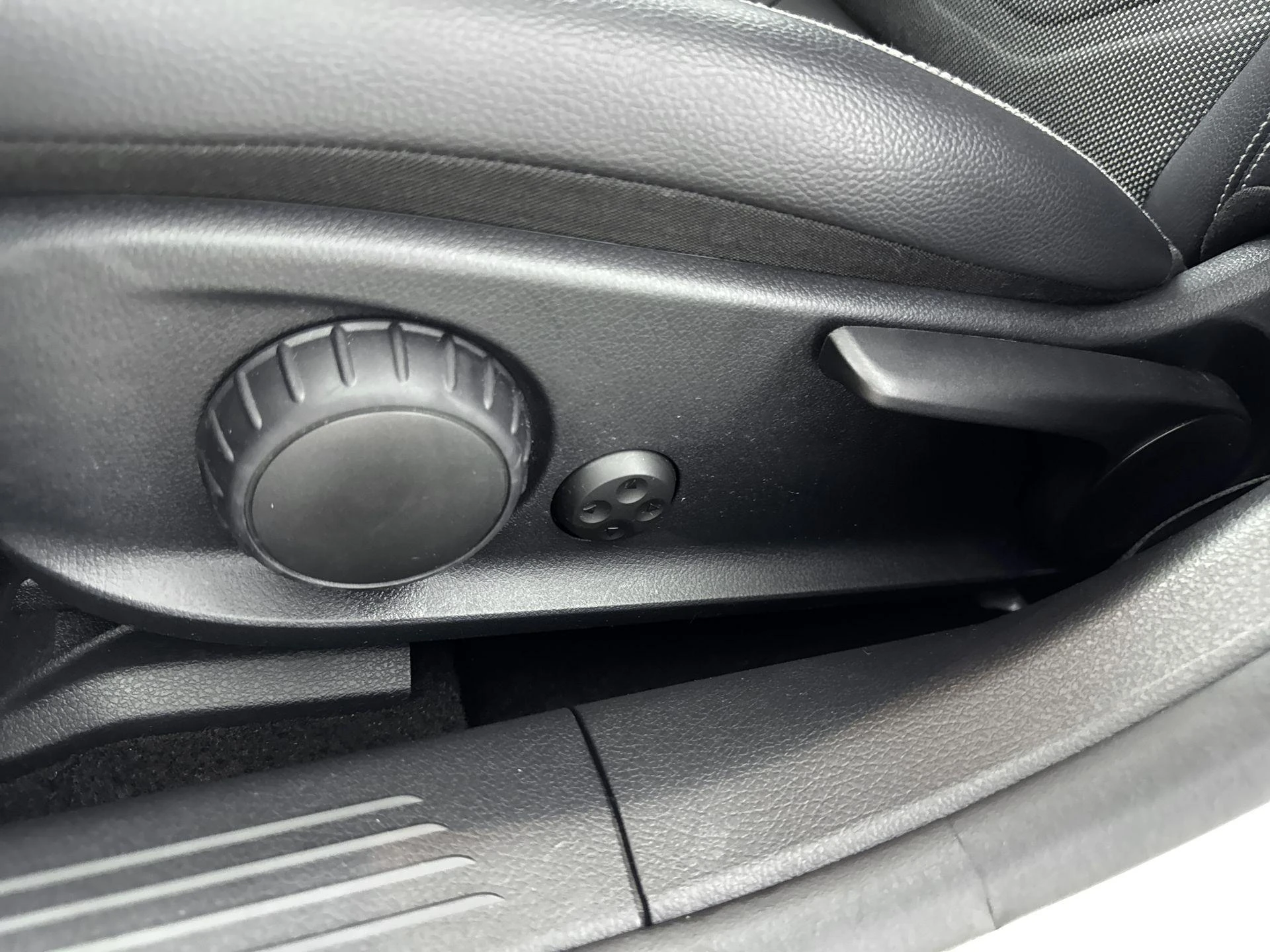 Mercedes-Benz-A-Klasse-image-15