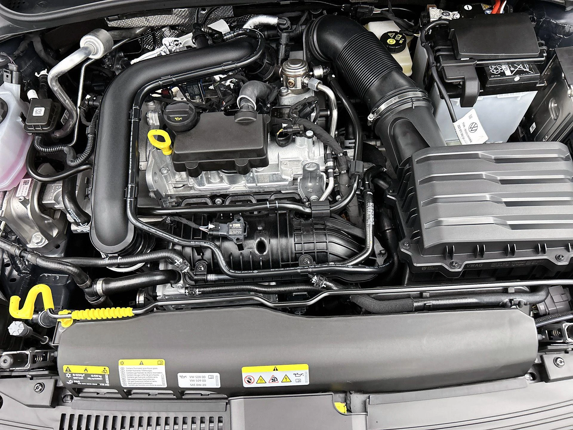 Volkswagen-Polo-image-27