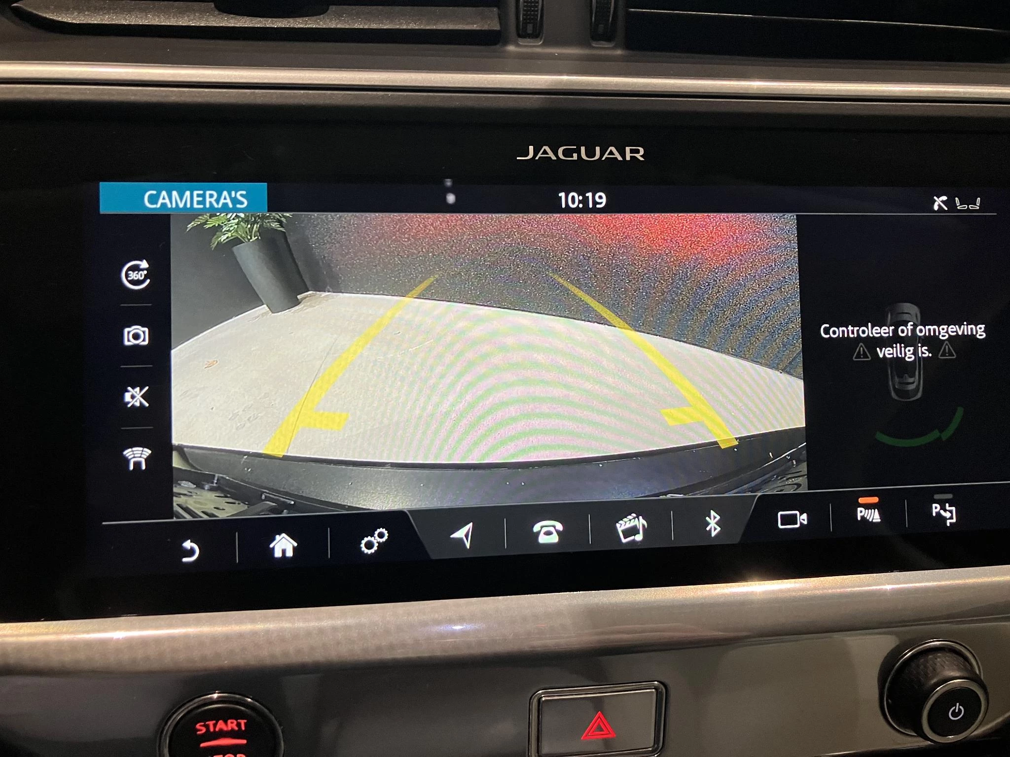 Jaguar-I-PACE-image-10