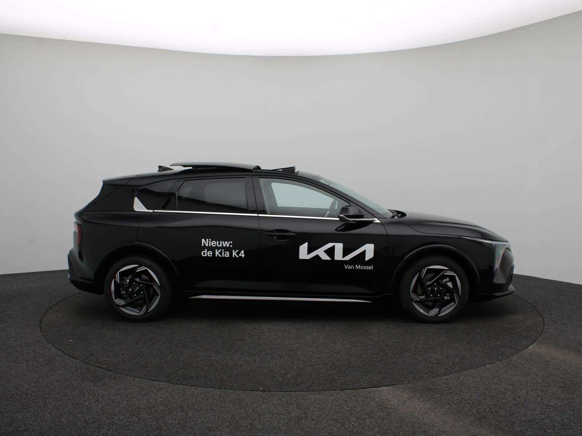 Kia K4