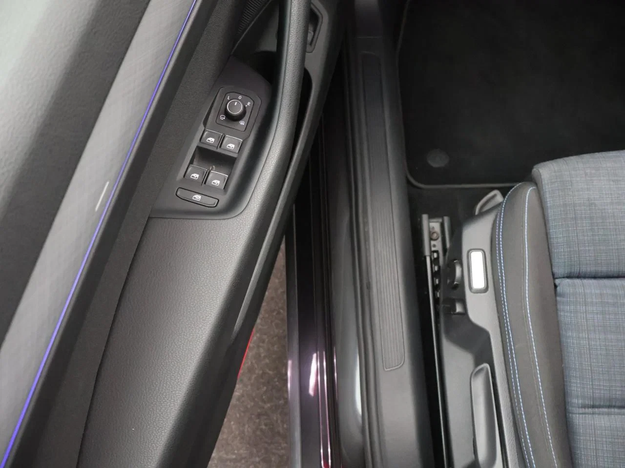 Volkswagen-Passat-image-21