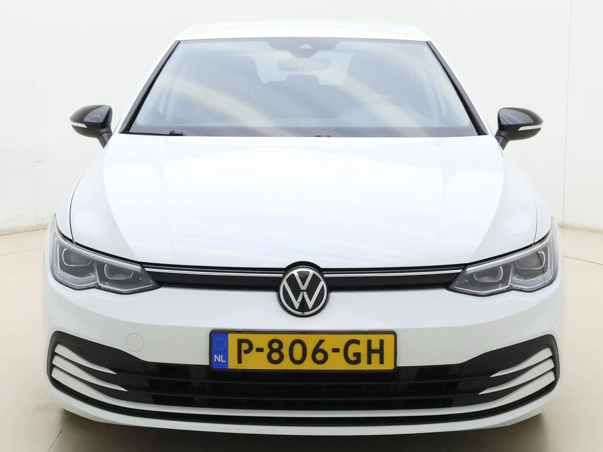 Volkswagen-Golf-image-8