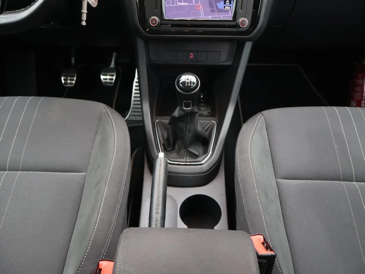 Volkswagen-Caddy-image-18