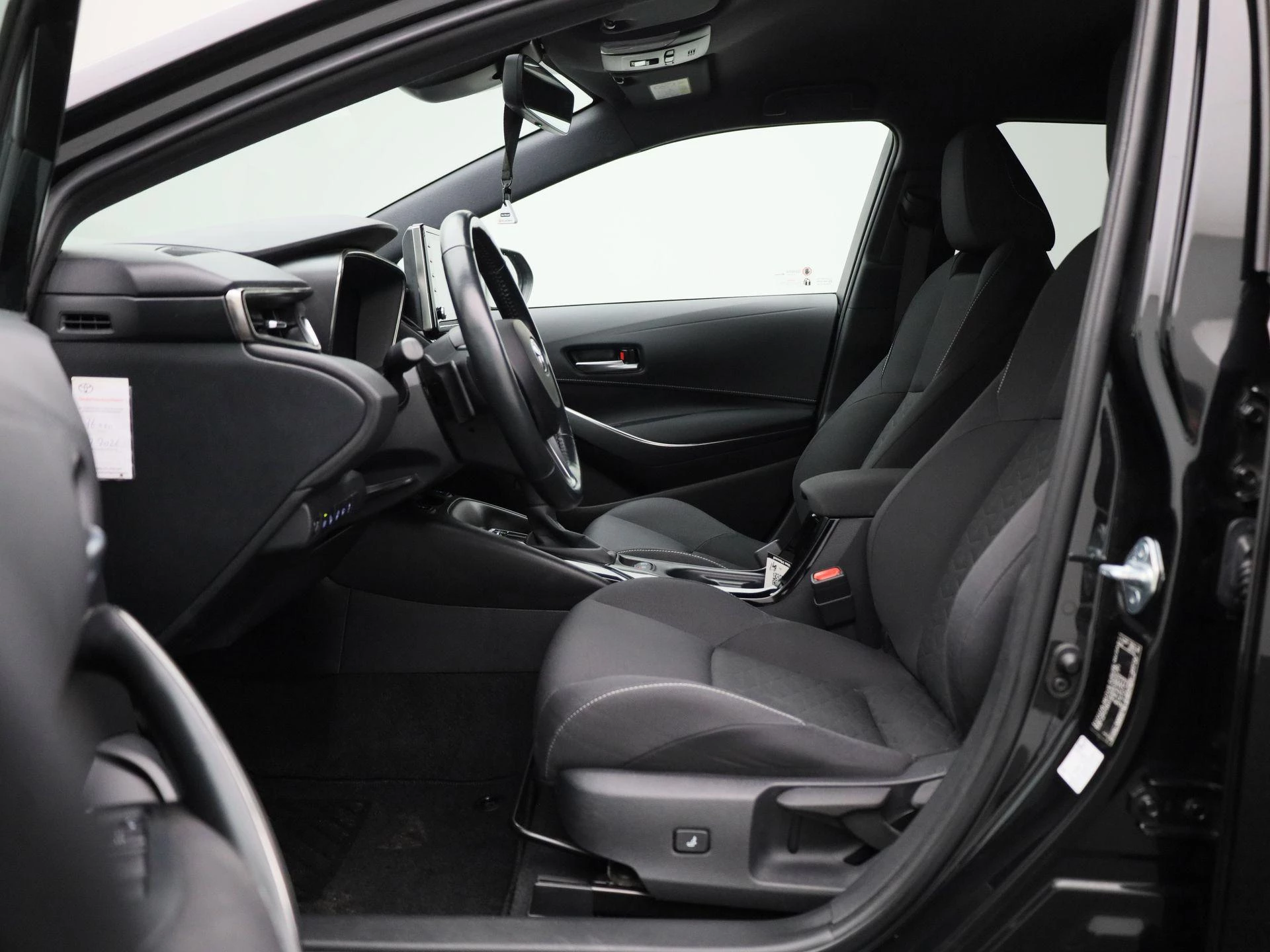 Toyota-Corolla Touring Sports-image-10