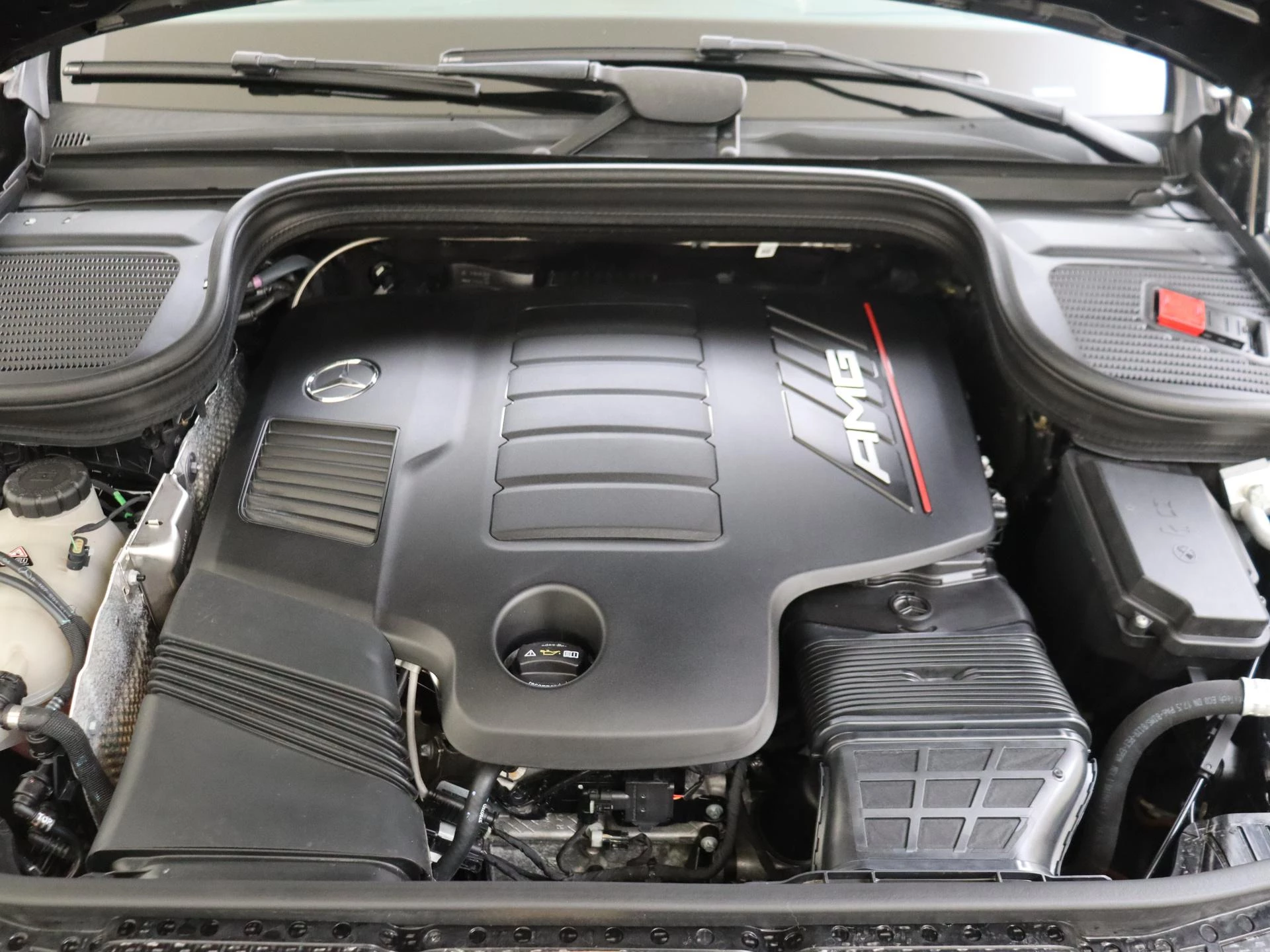 Mercedes-Benz-GLE-image-4