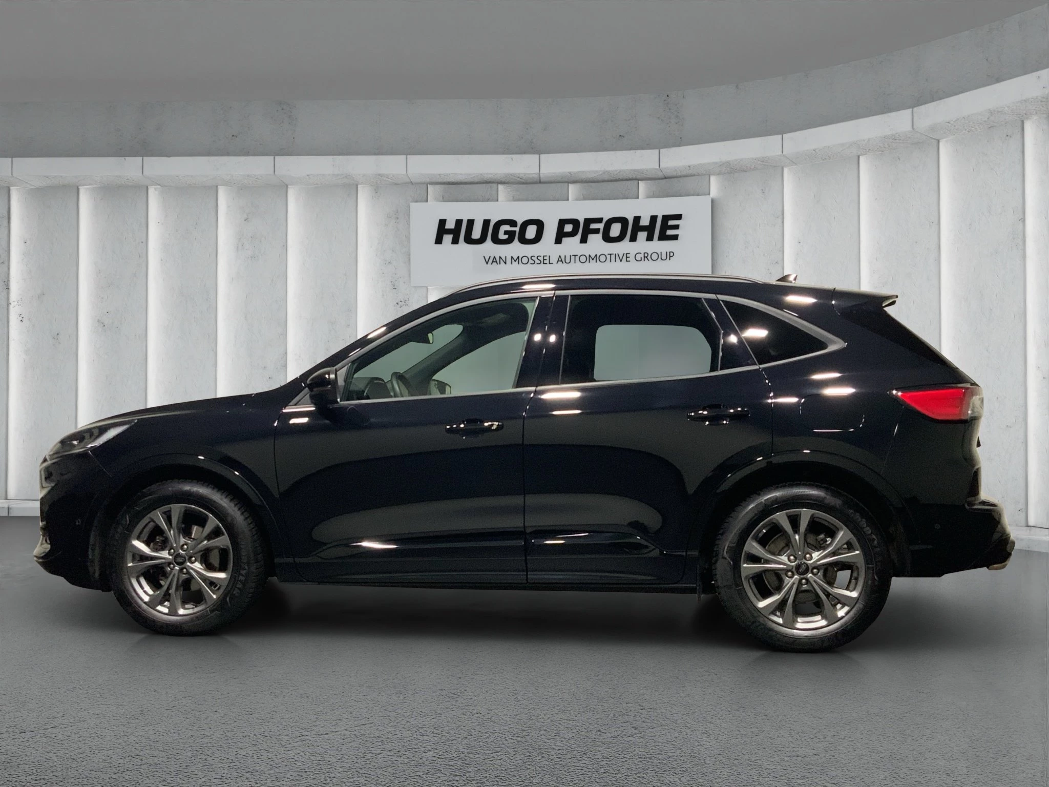 Ford Kuga ST-Line X*PANO*AHK*KAM*ACC*NAVI*SOUND-SYS.