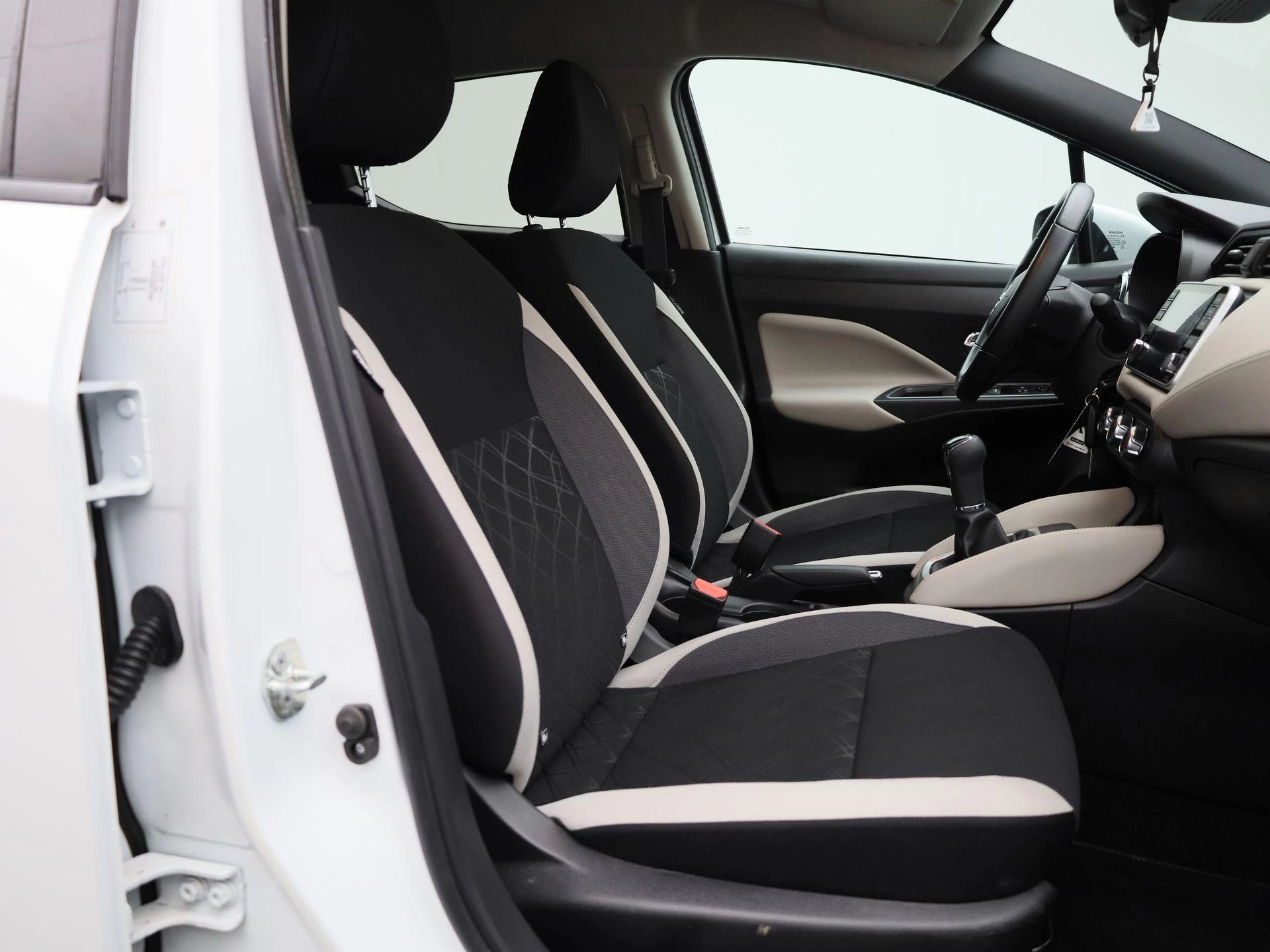 Nissan Micra 1.0 IG-T N-Connecta
