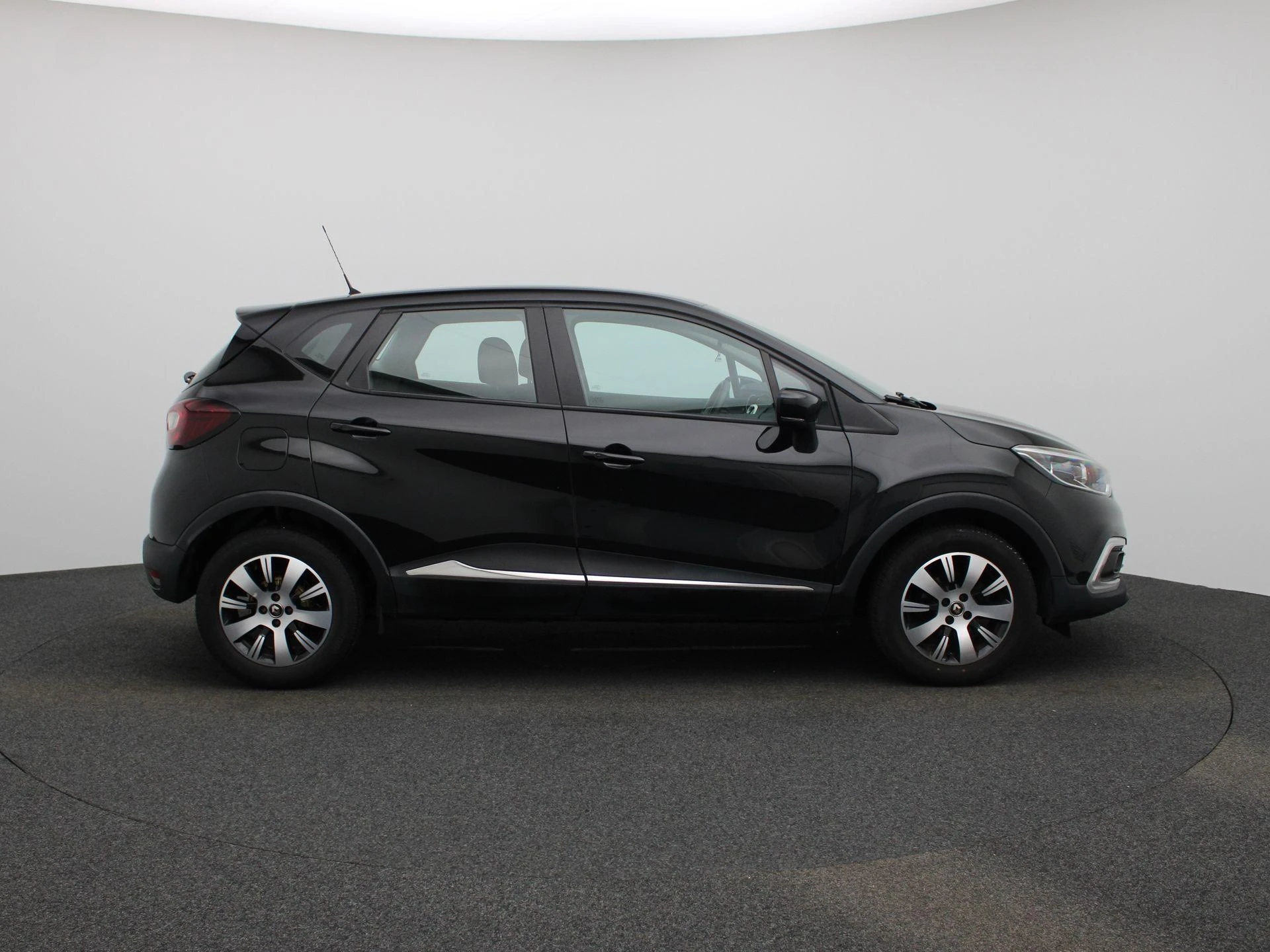 Renault-Captur-image-5