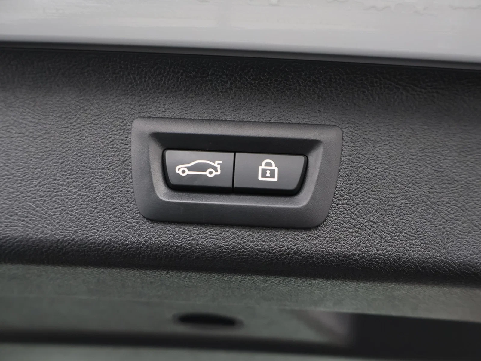 BMW Série 5 SW (G31LCI) Touring 520iA 184PK *AUTOMAAT*PANO DAK*LEDER*SFEERVERLICHTING*NAVI*BLTH*CRUISE*APP CONNECT*FULL LED*...