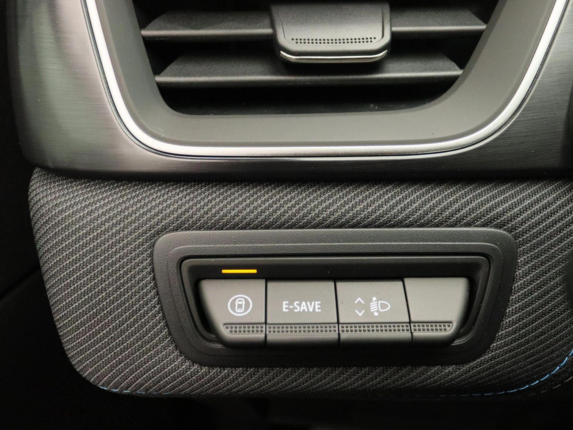 Renault-Captur-image-18