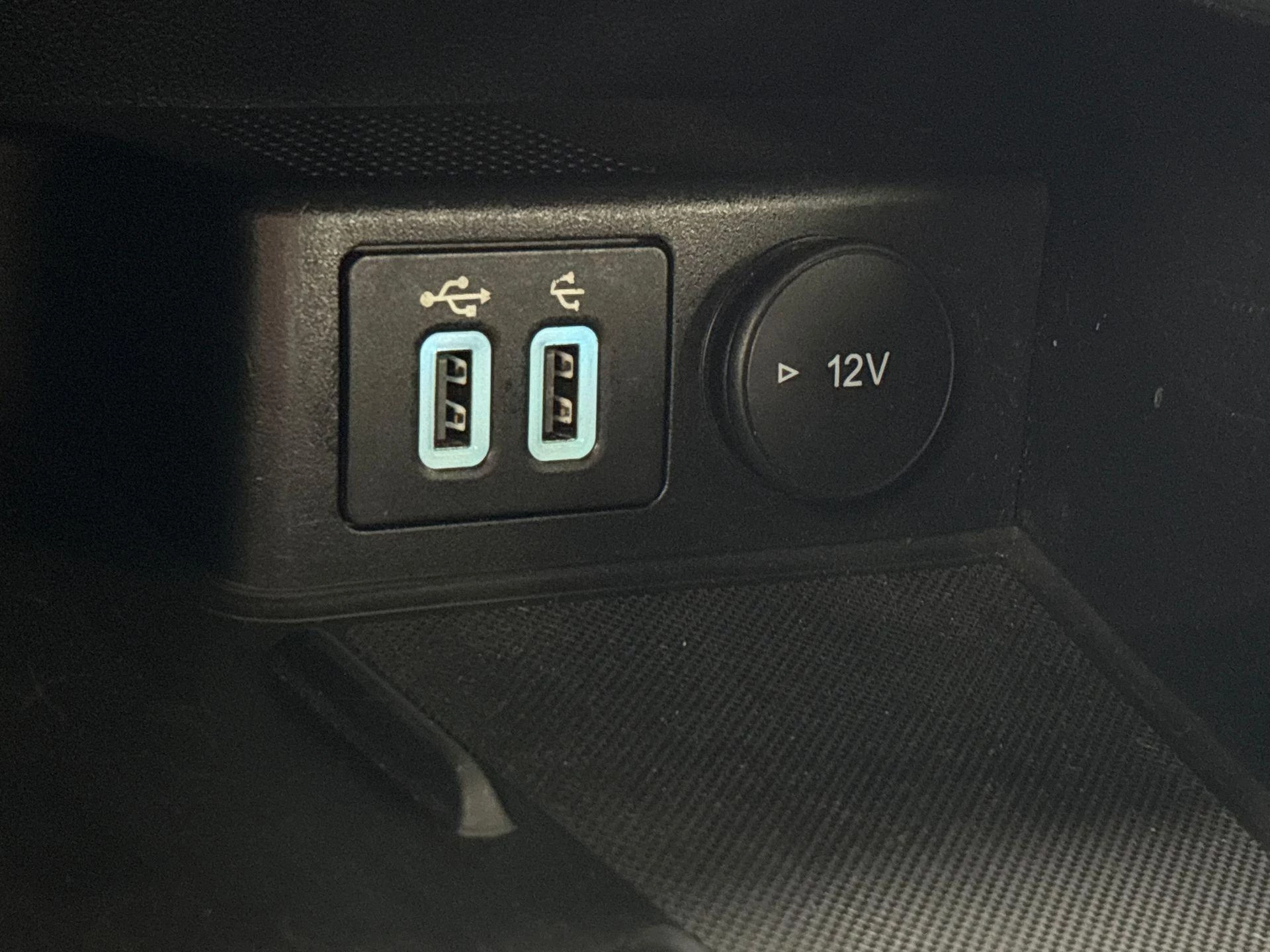 Ford-Kuga-image-35