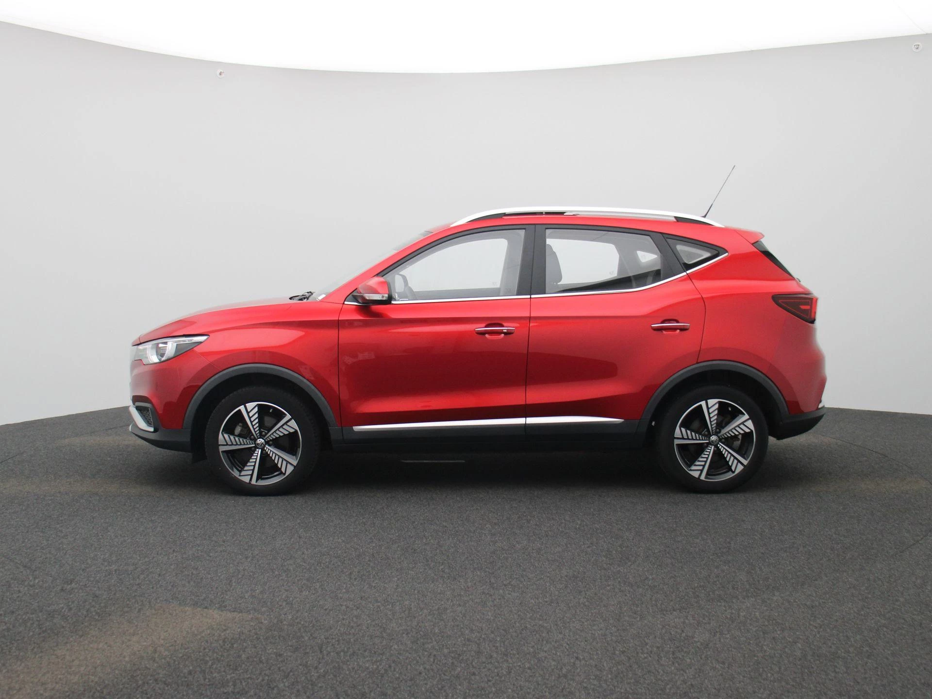 MG-ZS EV-image-3