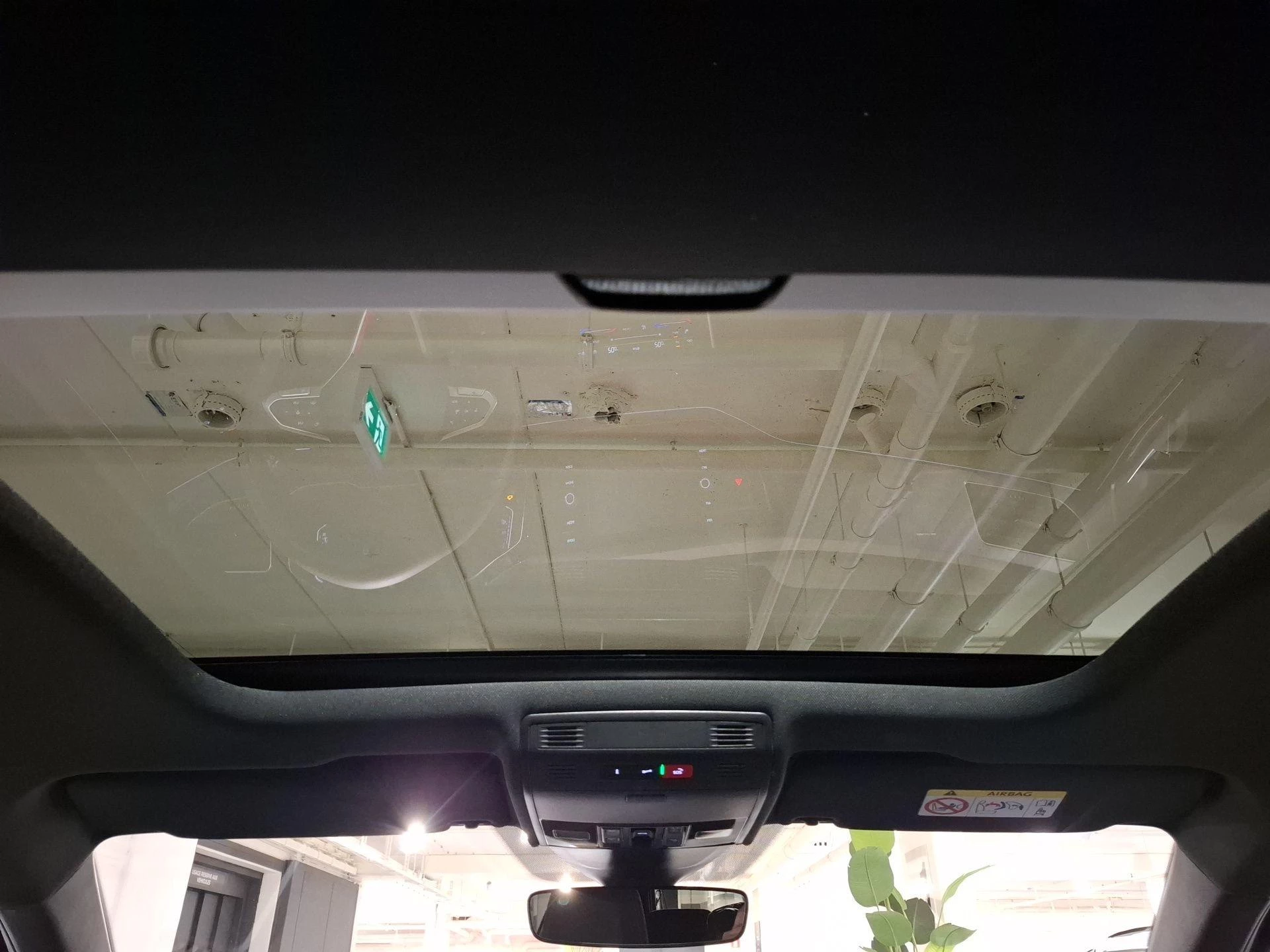 Volkswagen-Polo-image-11