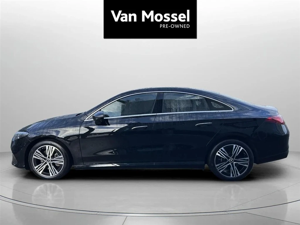 Mercedes-Benz-CLA-image-7