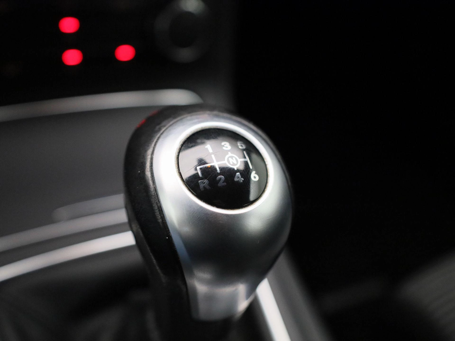 Mercedes-Benz-B-Klasse-image-21