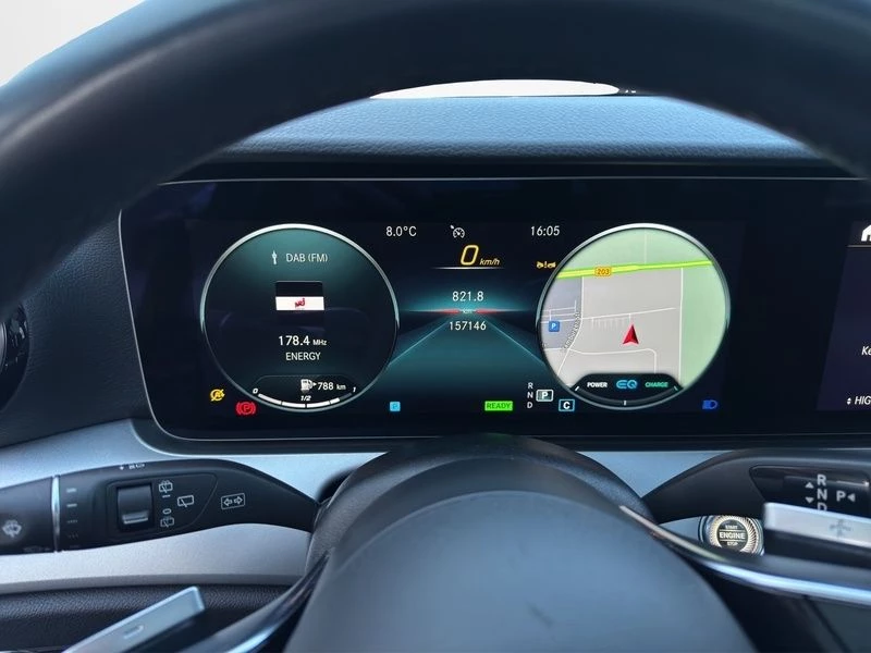 Mercedes-Benz E-Klasse 220 T d AVANTGARDE KAM PANO SHZ STANDHZG MBUX AVANTGARDE
