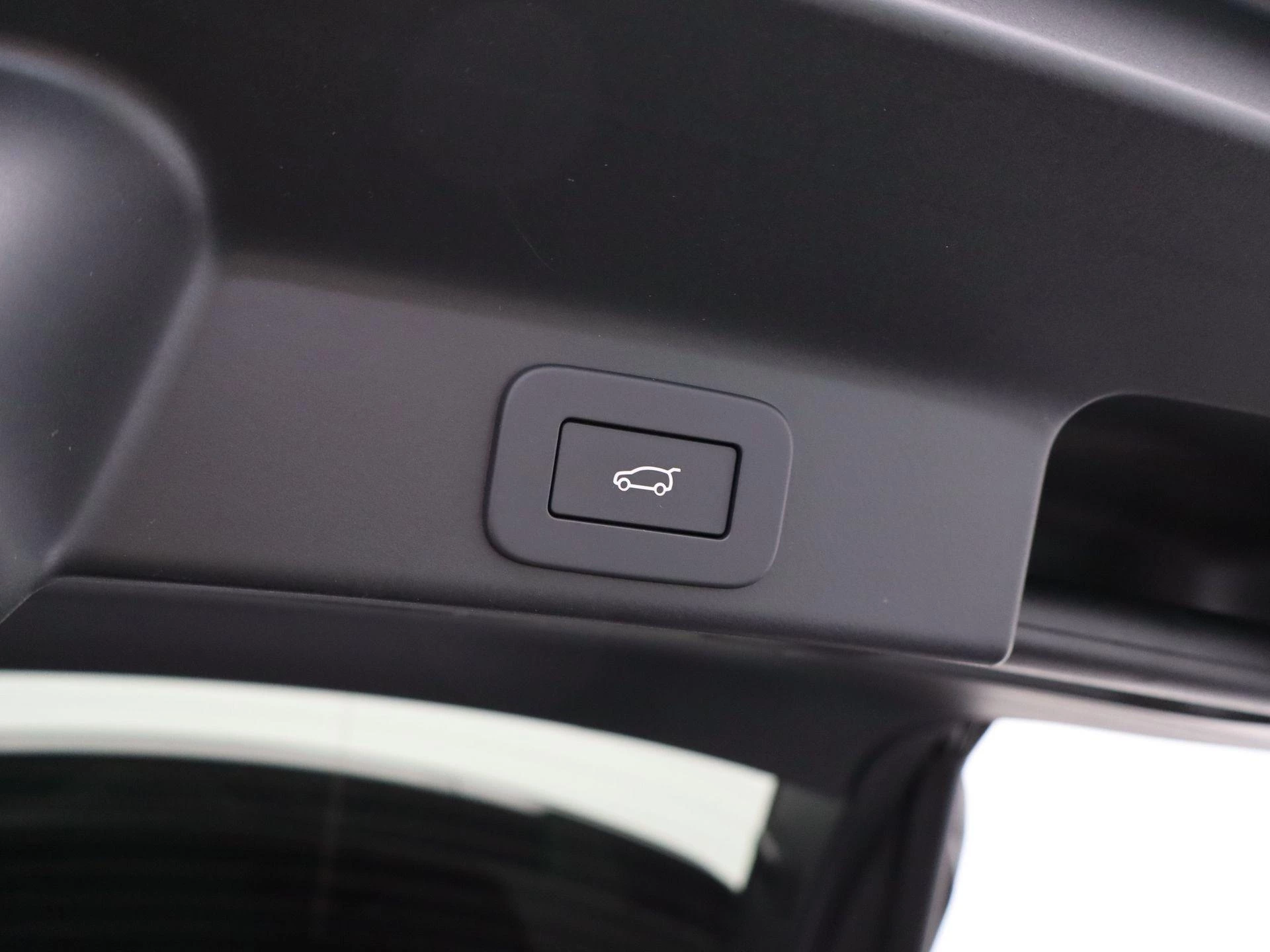 Jaguar F-PACE P400e PHEV R-Dynamic HSE 90th Ann. Edition