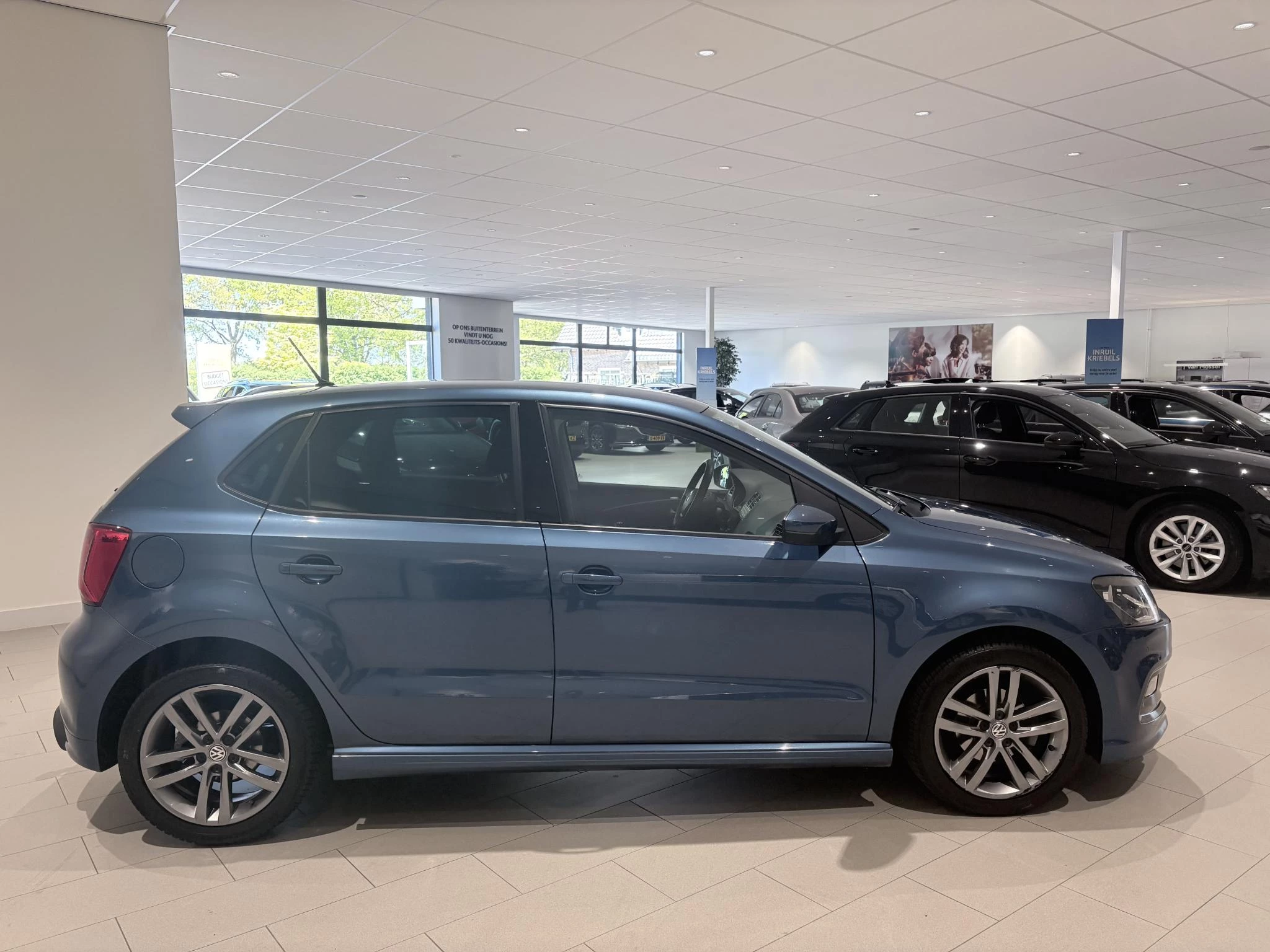 Volkswagen-Polo-image-5