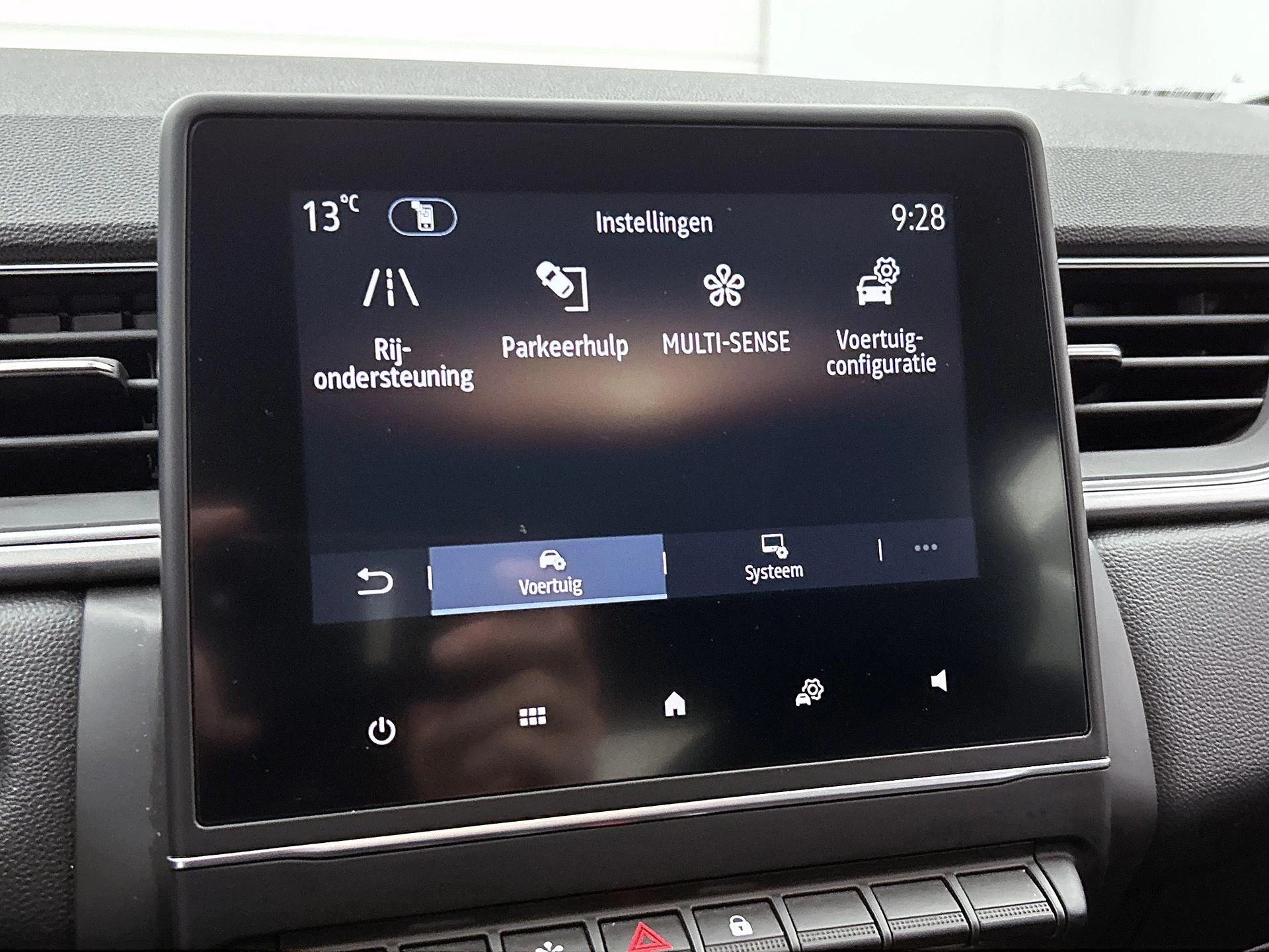 Renault-Captur-image-10