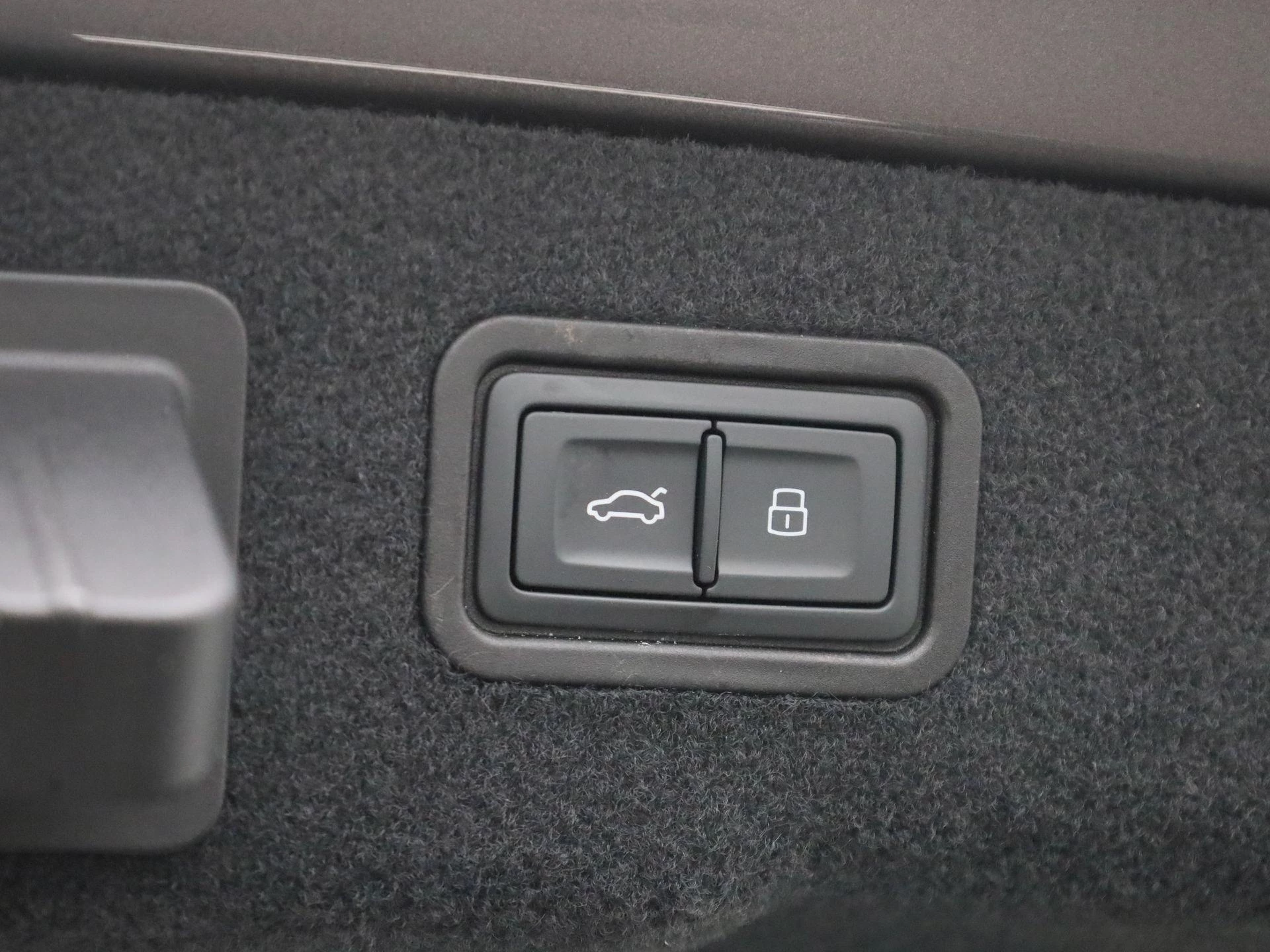 Audi A8 60 TFSI e quattro