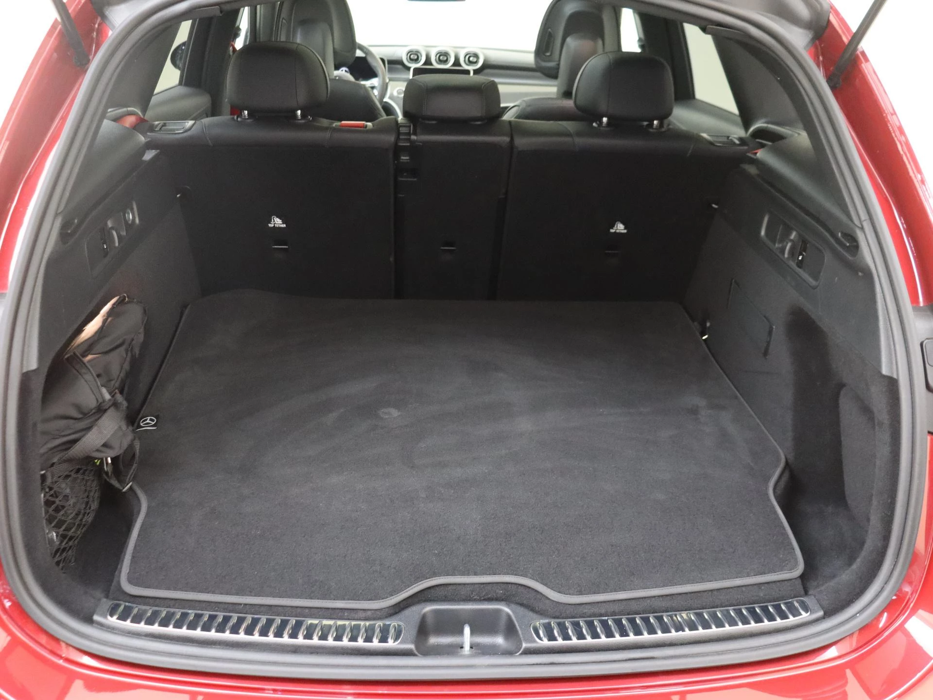 Mercedes-Benz-GLC-image-33