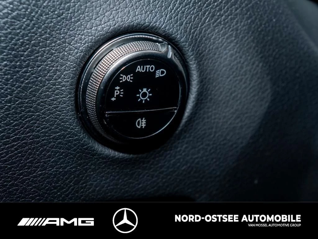 Mercedes-Benz GLC 300 d AMG 4M AHK DISTRONIC MBUX SHZ AMG Line