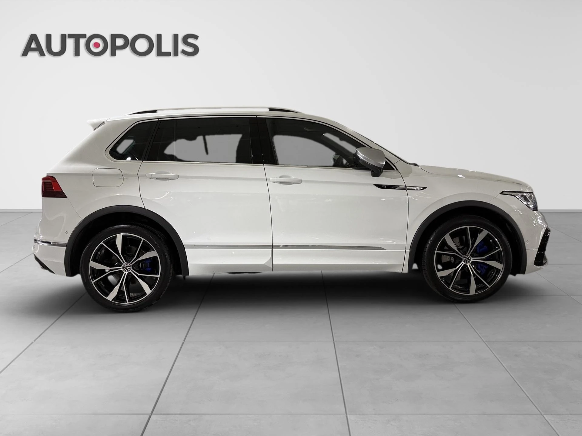 Volkswagen-Tiguan-image-16