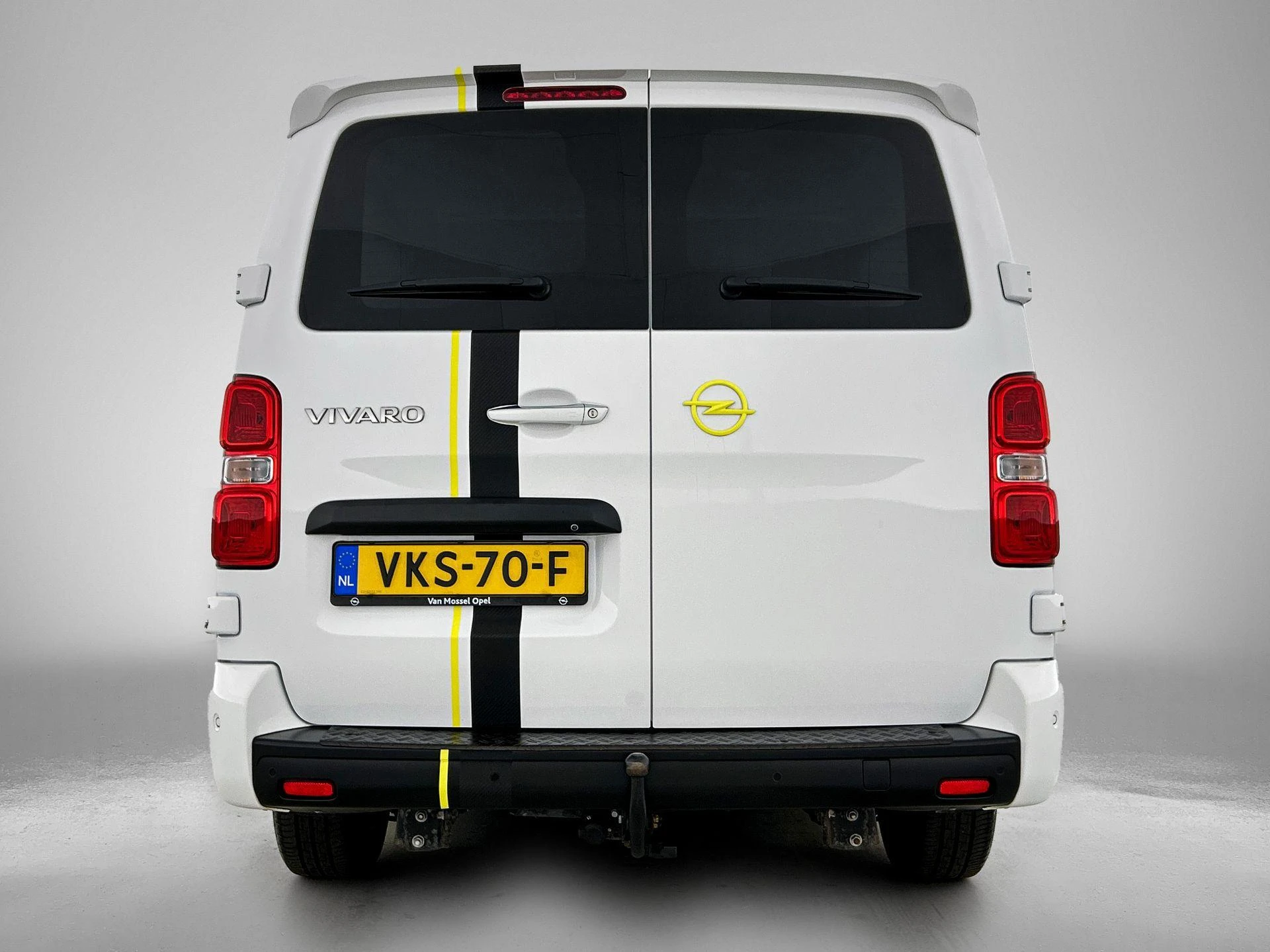 Opel-Vivaro-image-2