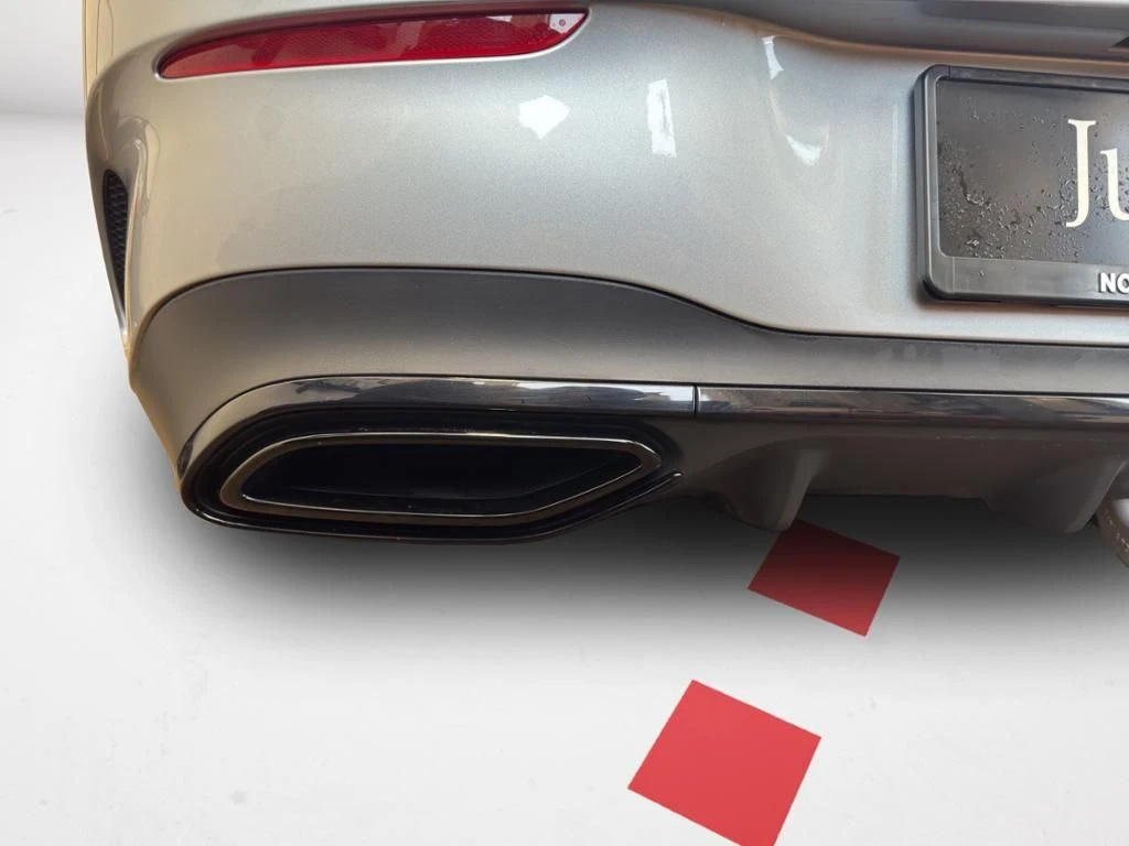Mercedes-Benz-CLA 200 d-image-11