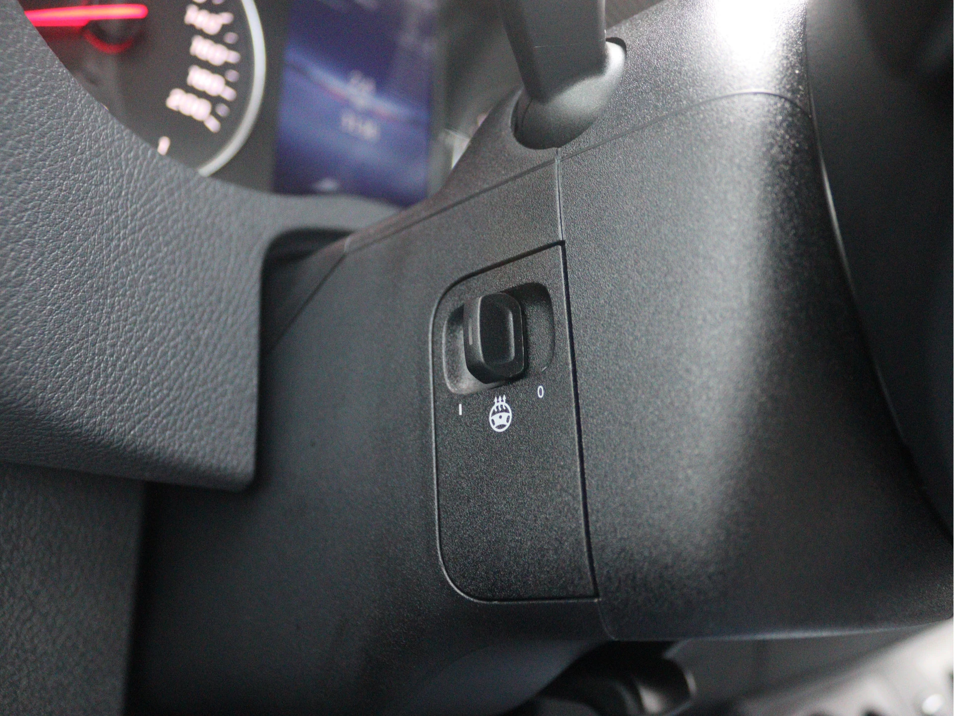 Mercedes-Benz-Sprinter-image-5